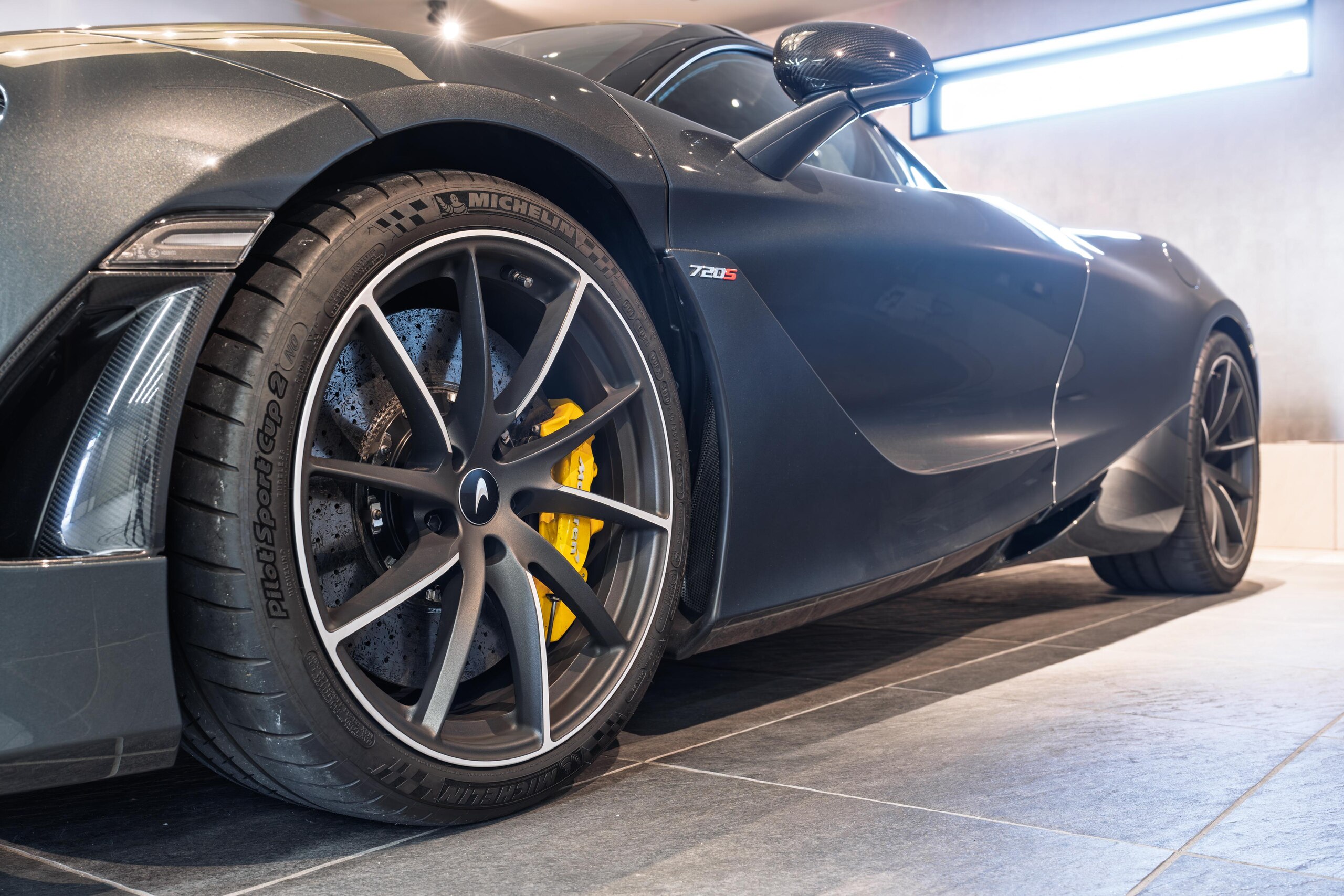 2019 McLaren 720S — Photo 19 / 41