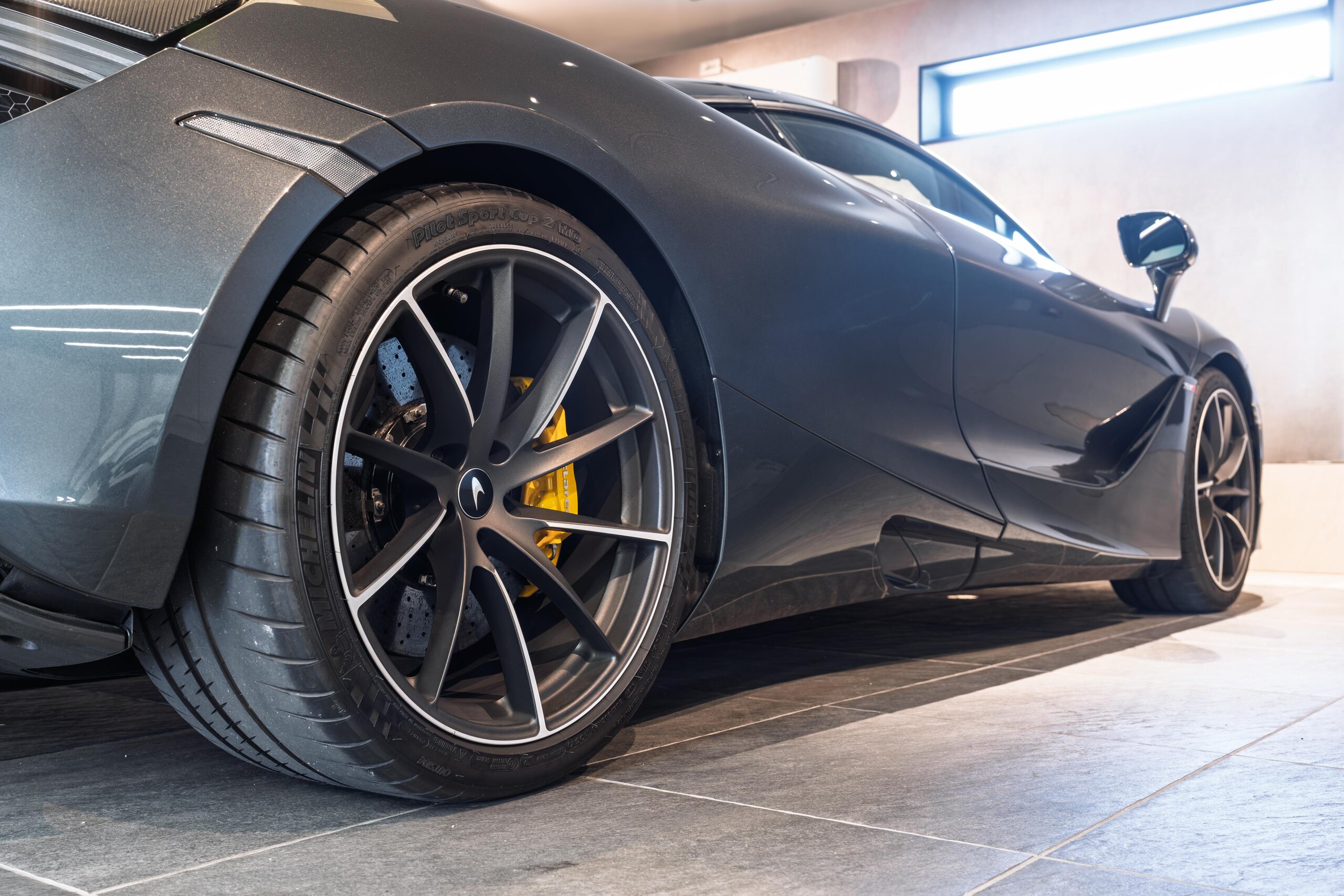 2019 McLaren 720S — Photo 29 / 41