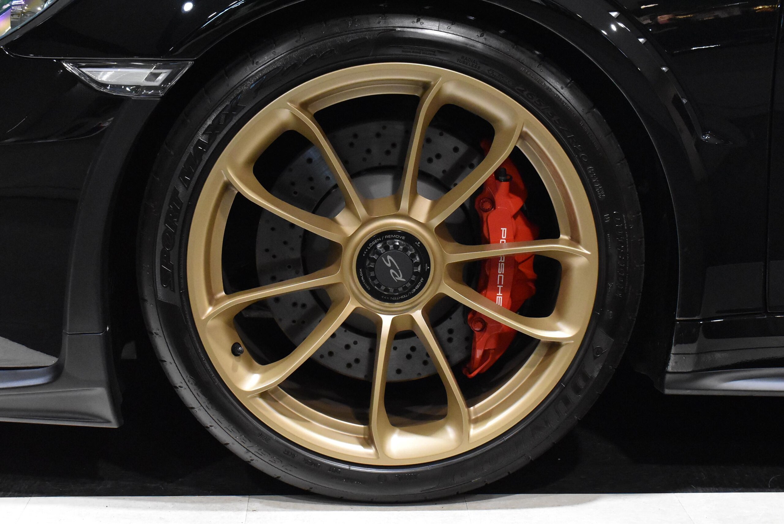 2019 Porsche 911 GT3 RS — Photo 30 / 31