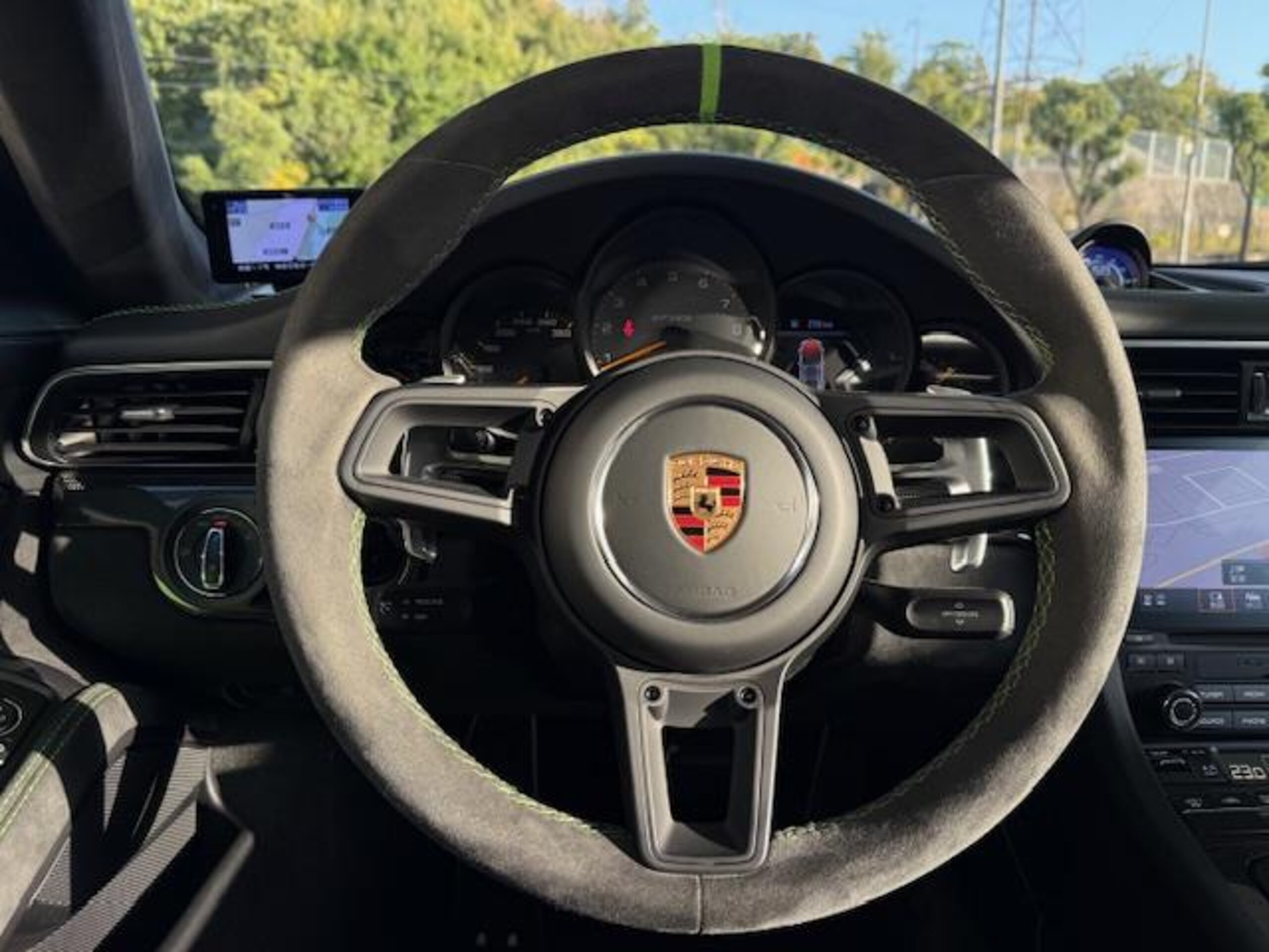 2019 Porsche 911 GT3 RS — Photo 9 / 38