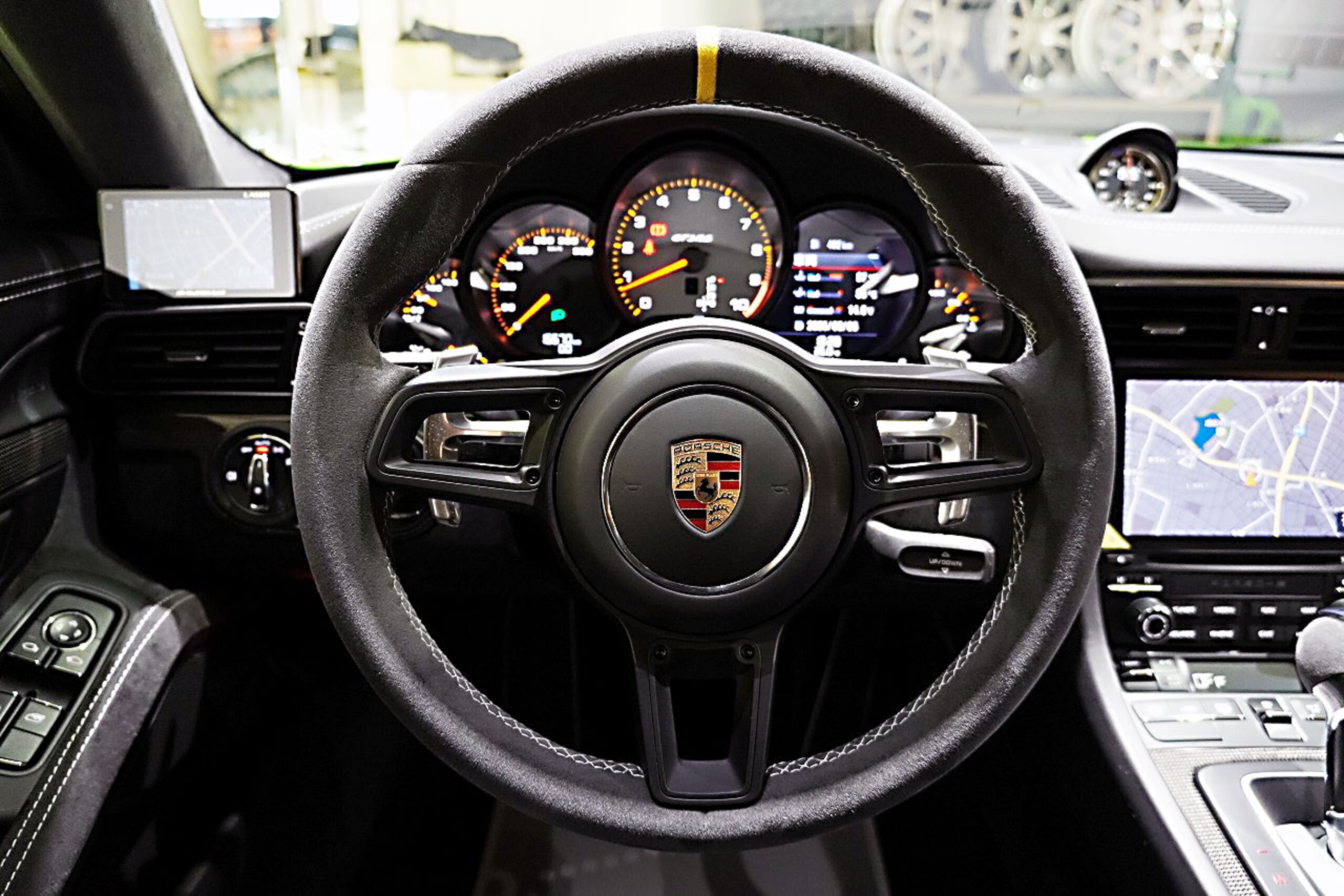 2019 Porsche 911 GT3 RS — Photo 9 / 24