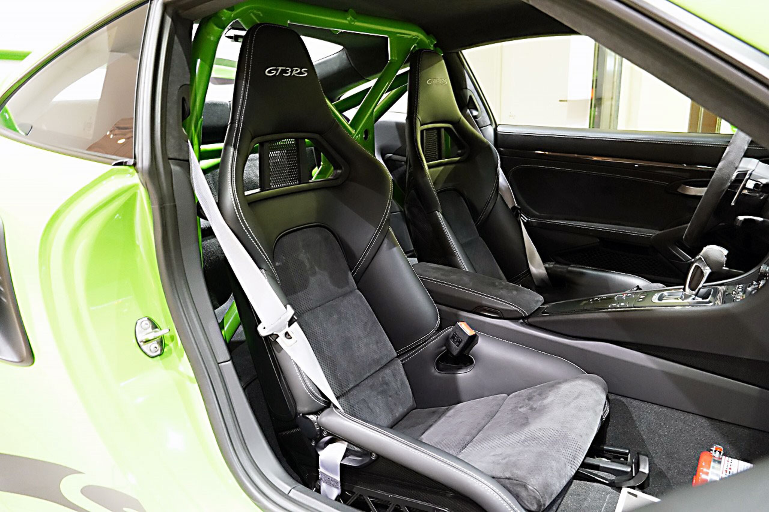 2019 Porsche 911 GT3 RS — Photo 17 / 24