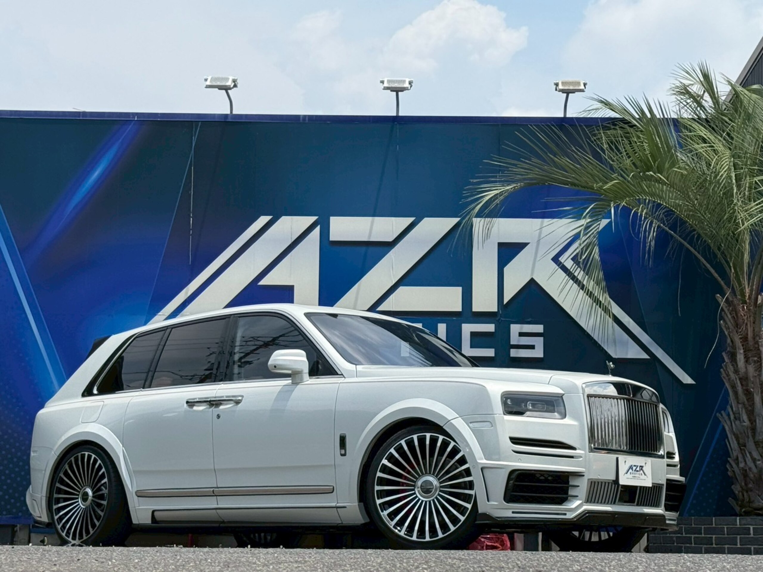 2019 Rolls-Royce Cullinan MANSORY Full Aero Kit for sale in Japan