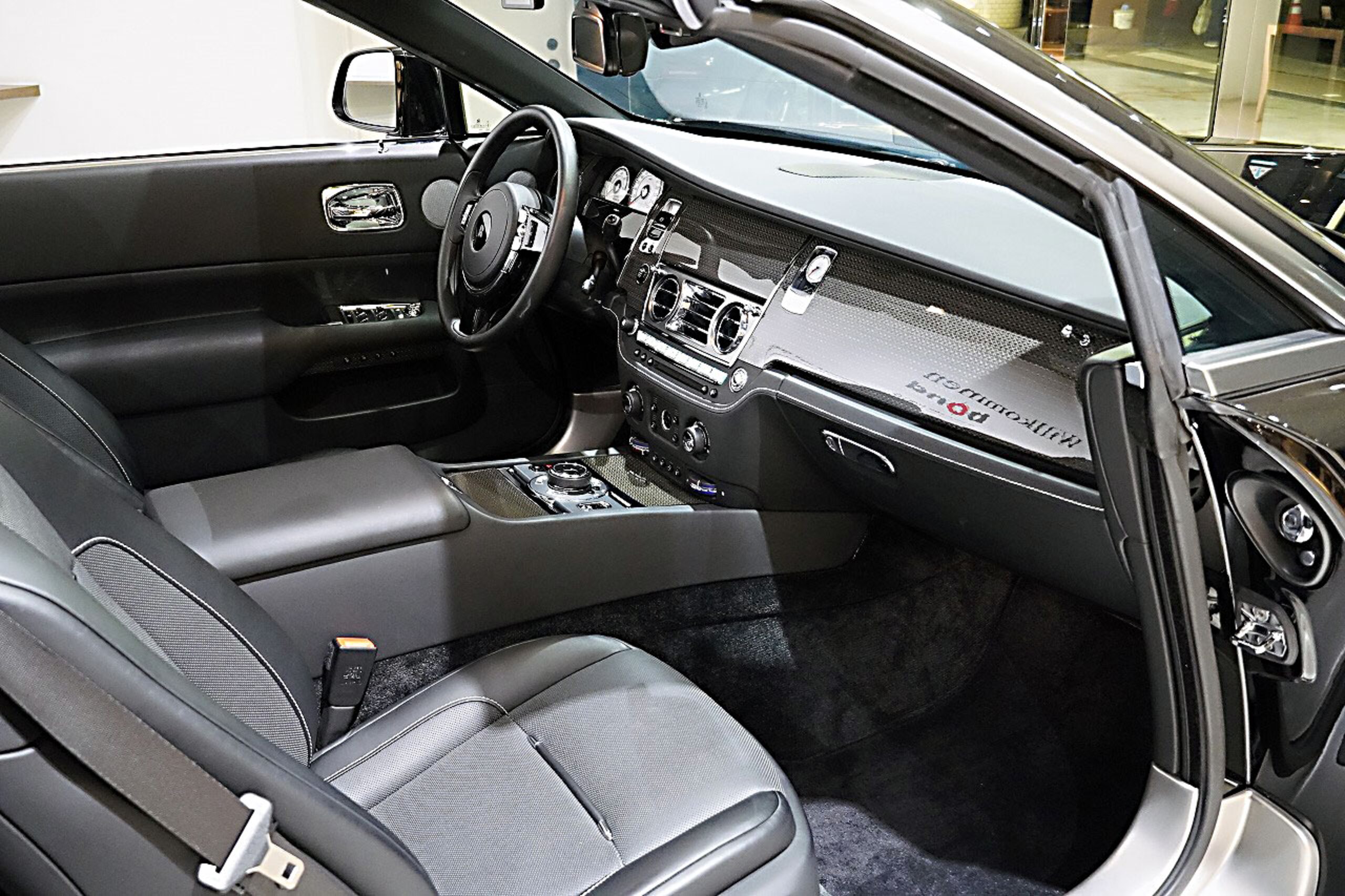 2019 Rolls-Royce Dawn Black Badge — Photo 14 / 25
