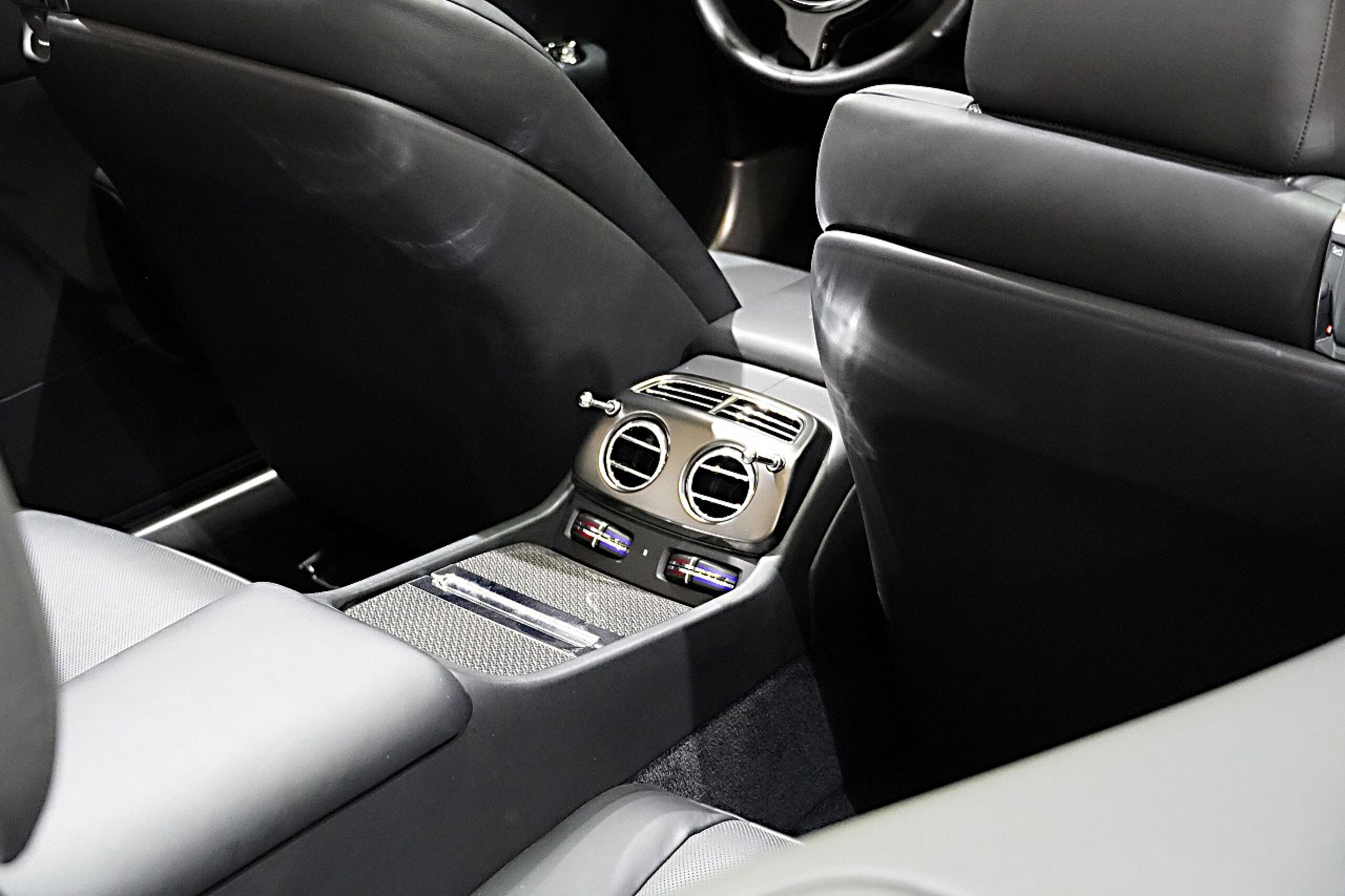 2019 Rolls-Royce Dawn Black Badge — Photo 25 / 25