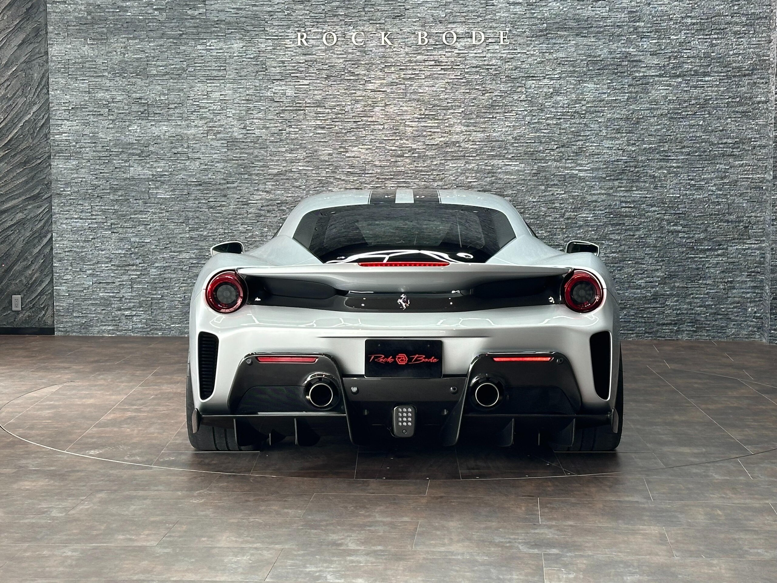 2020 Ferrari 488 Pista — Photo 7 / 34