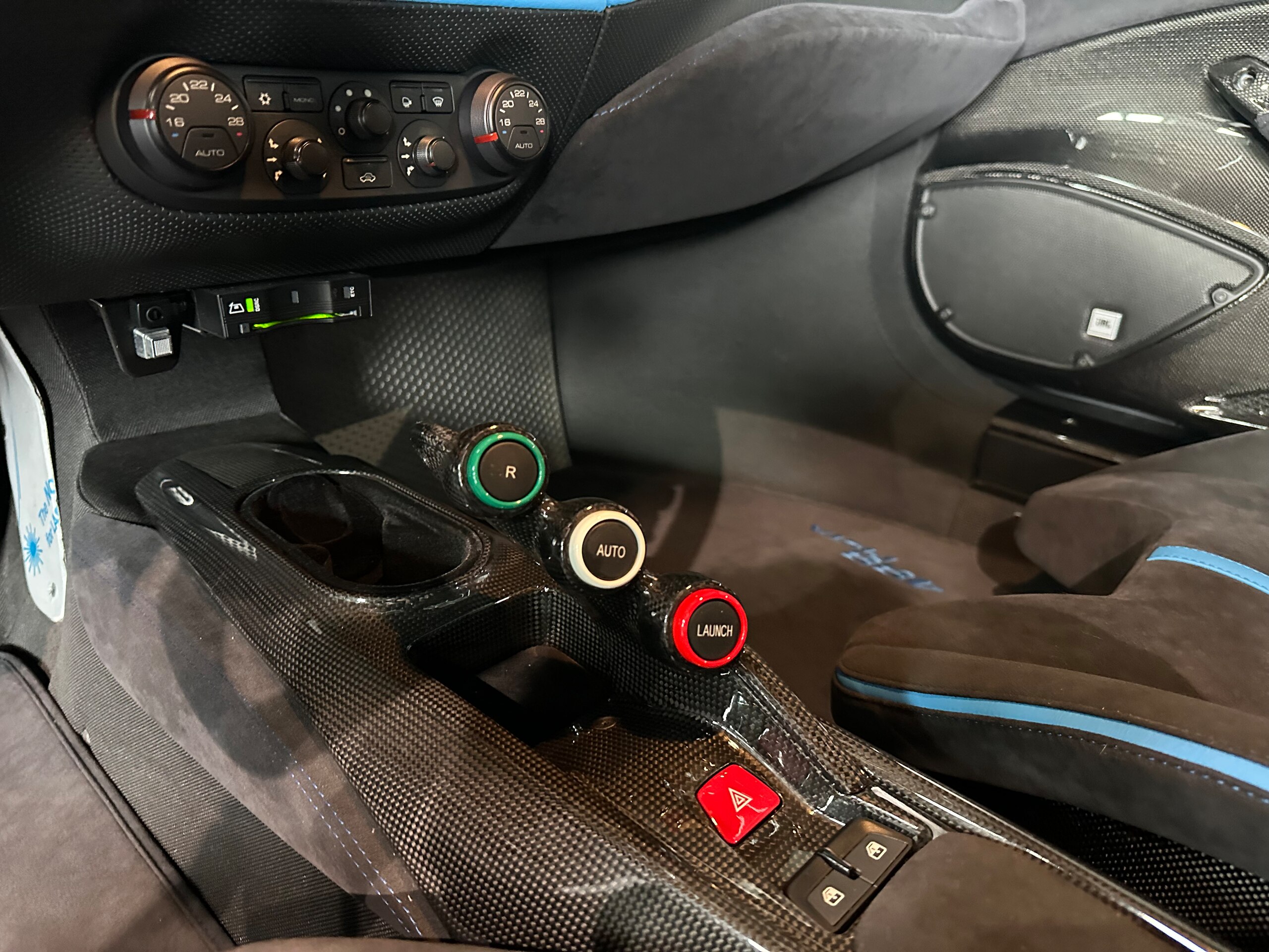 2020 Ferrari 488 Pista — Photo 10 / 34