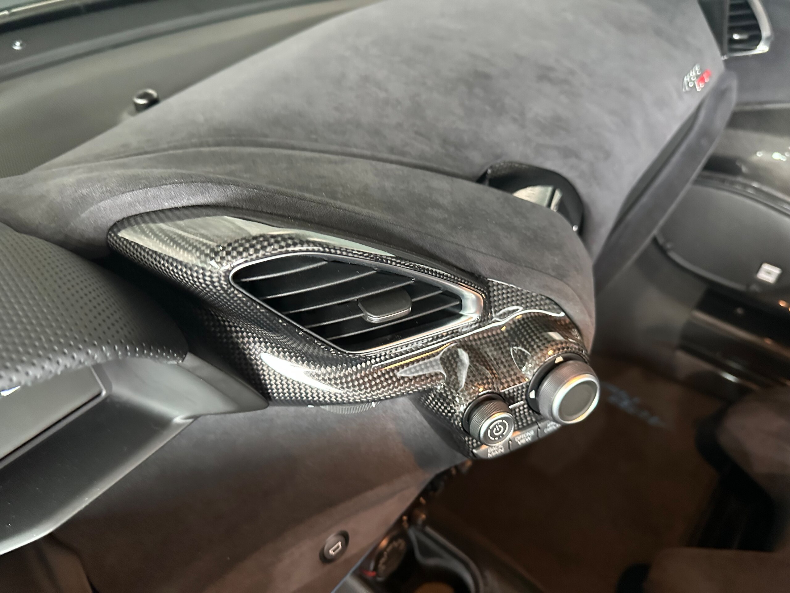 2020 Ferrari 488 Pista — Photo 20 / 34