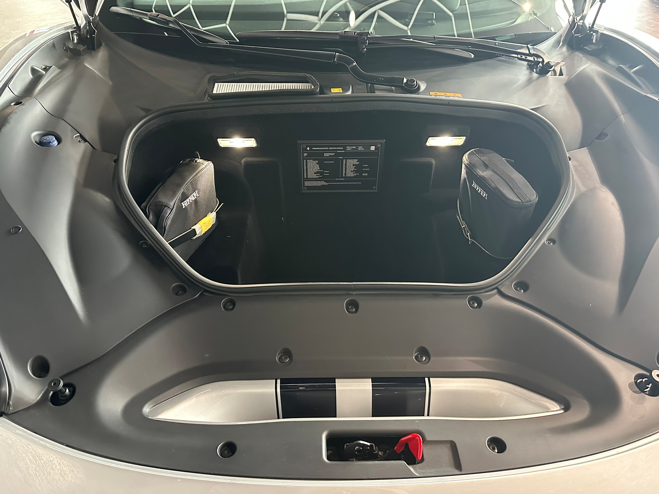 2020 Ferrari 488 Pista — Photo 26 / 34