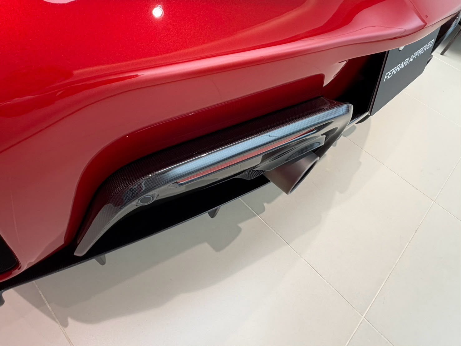 2020 Ferrari 488 Pista — Photo 7 / 19