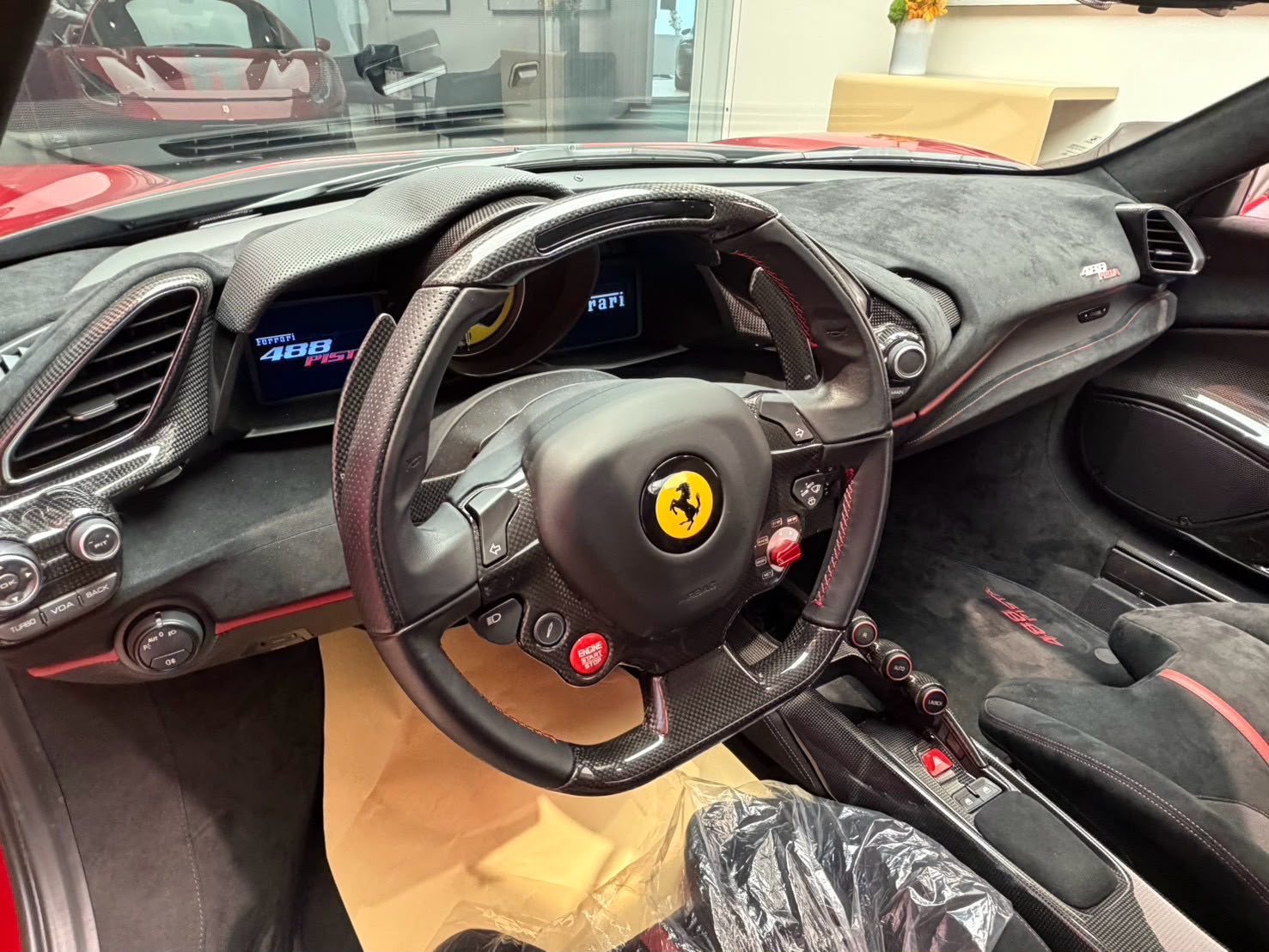2020 Ferrari 488 Pista — Photo 10 / 19