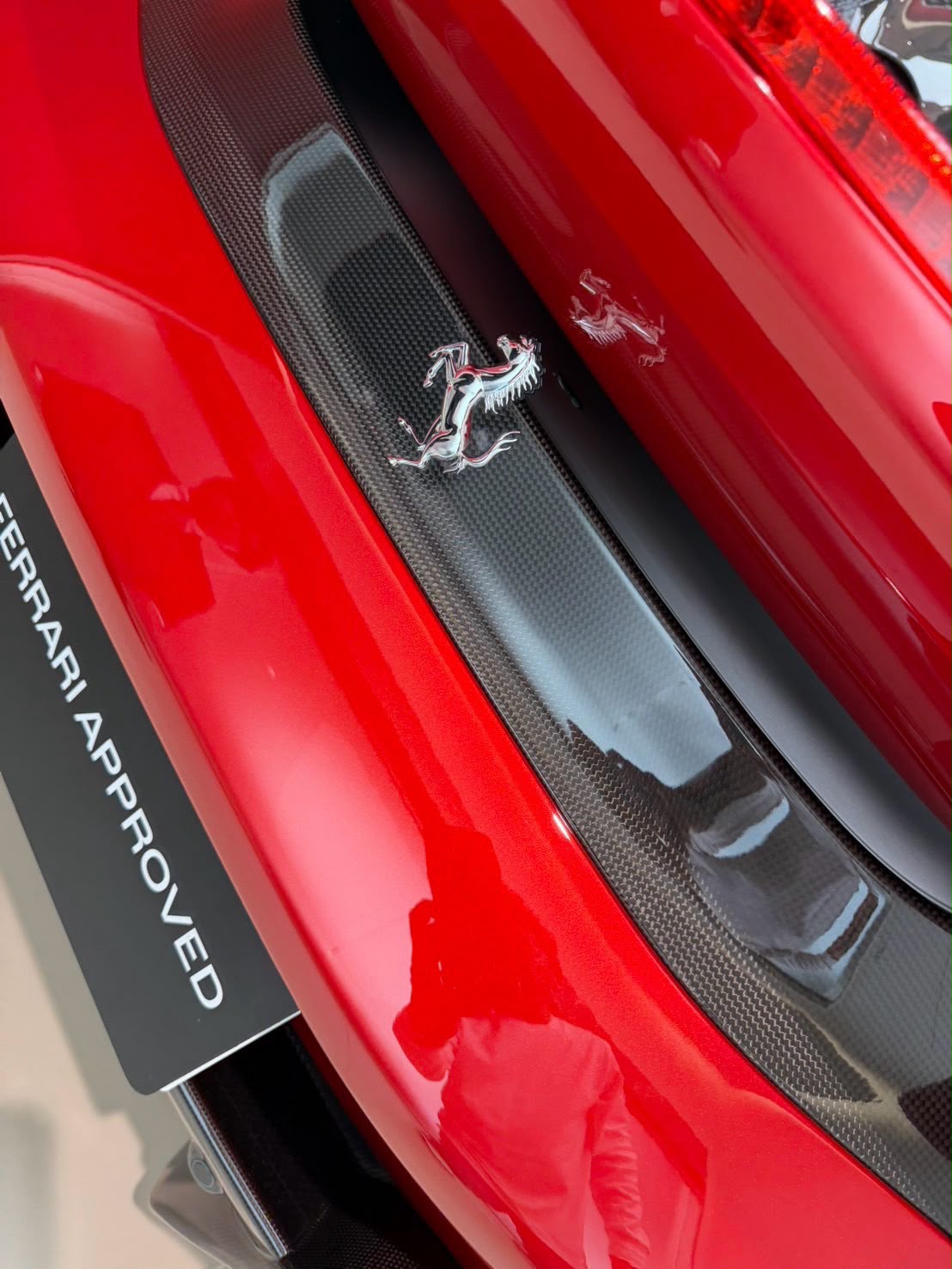 2020 Ferrari 488 Pista — Photo 19 / 19