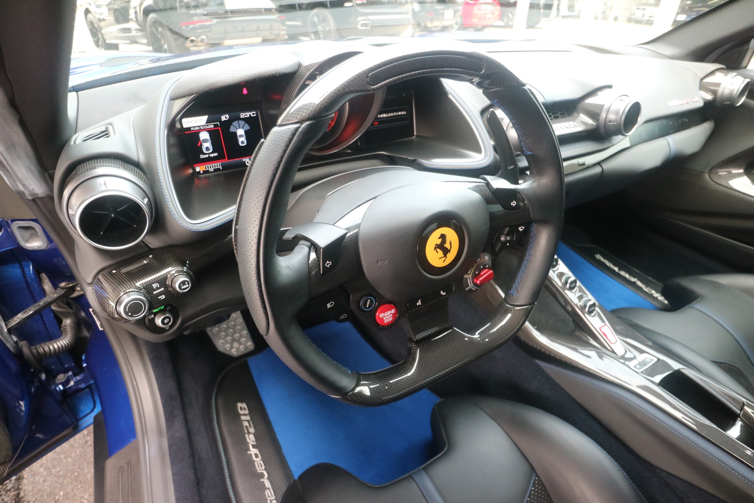 2020 Ferrari 812 Superfast — Photo 8 / 27