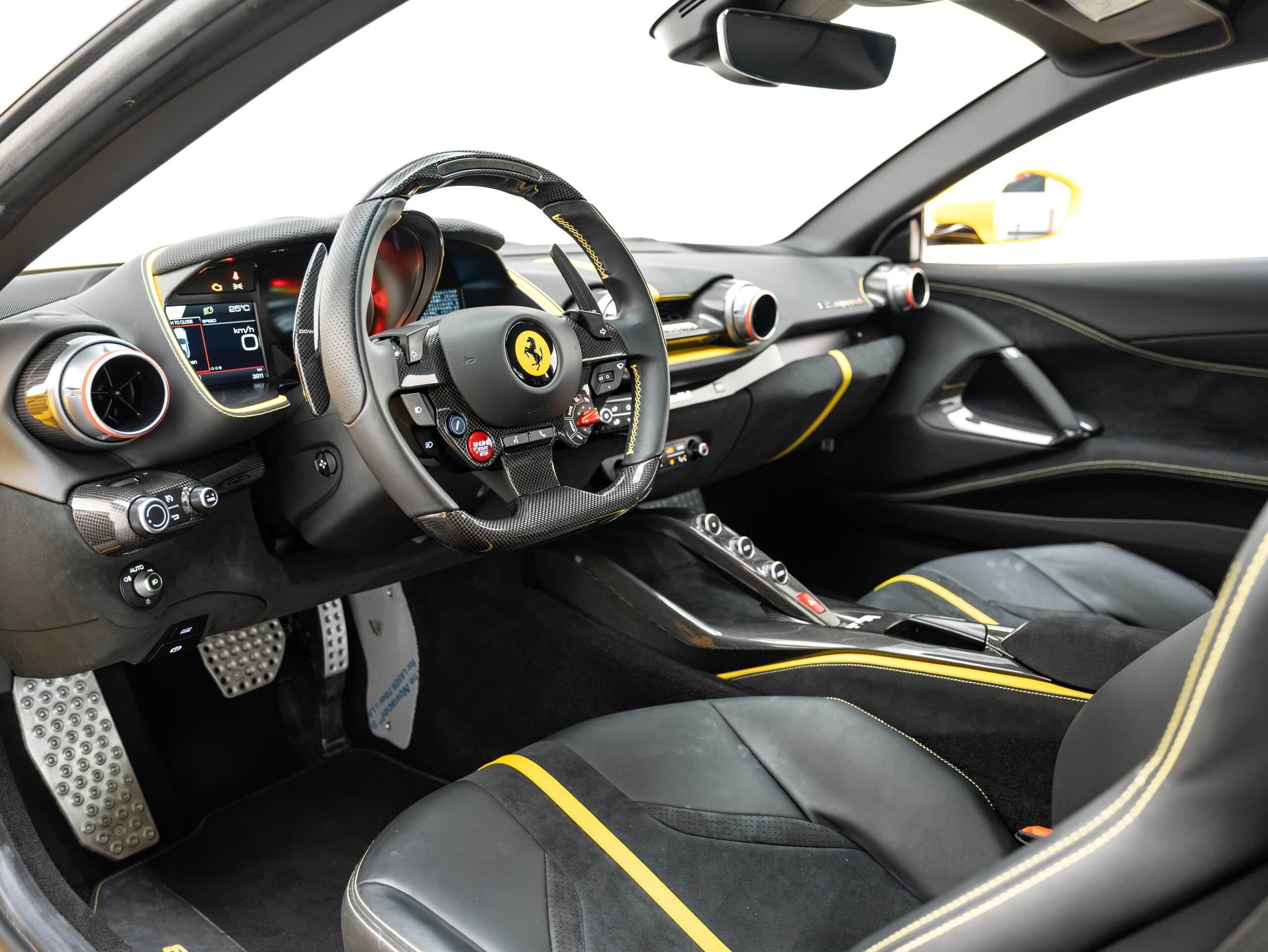 2020 Ferrari 812 Superfast — Photo 6 / 29