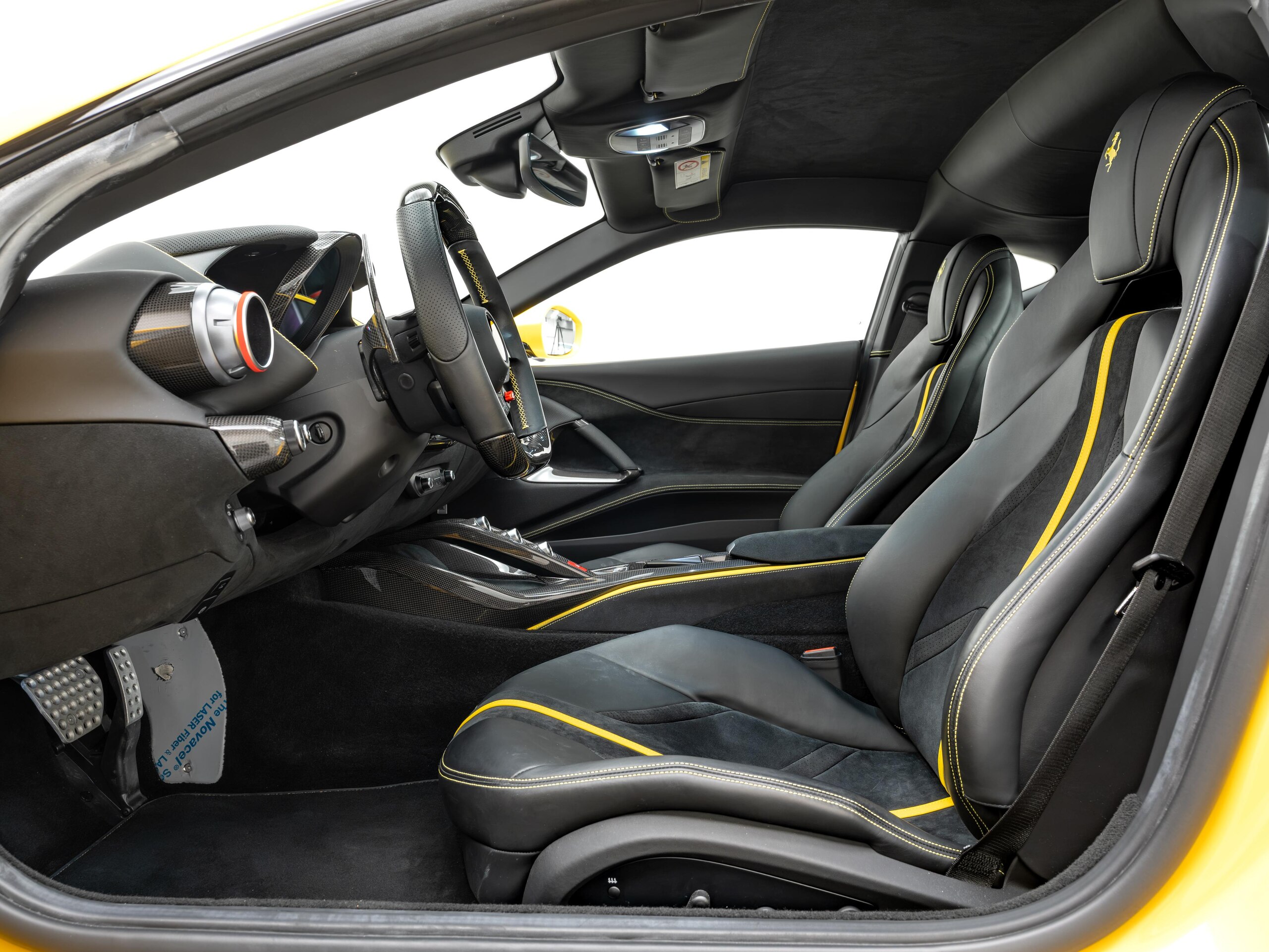 2020 Ferrari 812 Superfast — Photo 7 / 29
