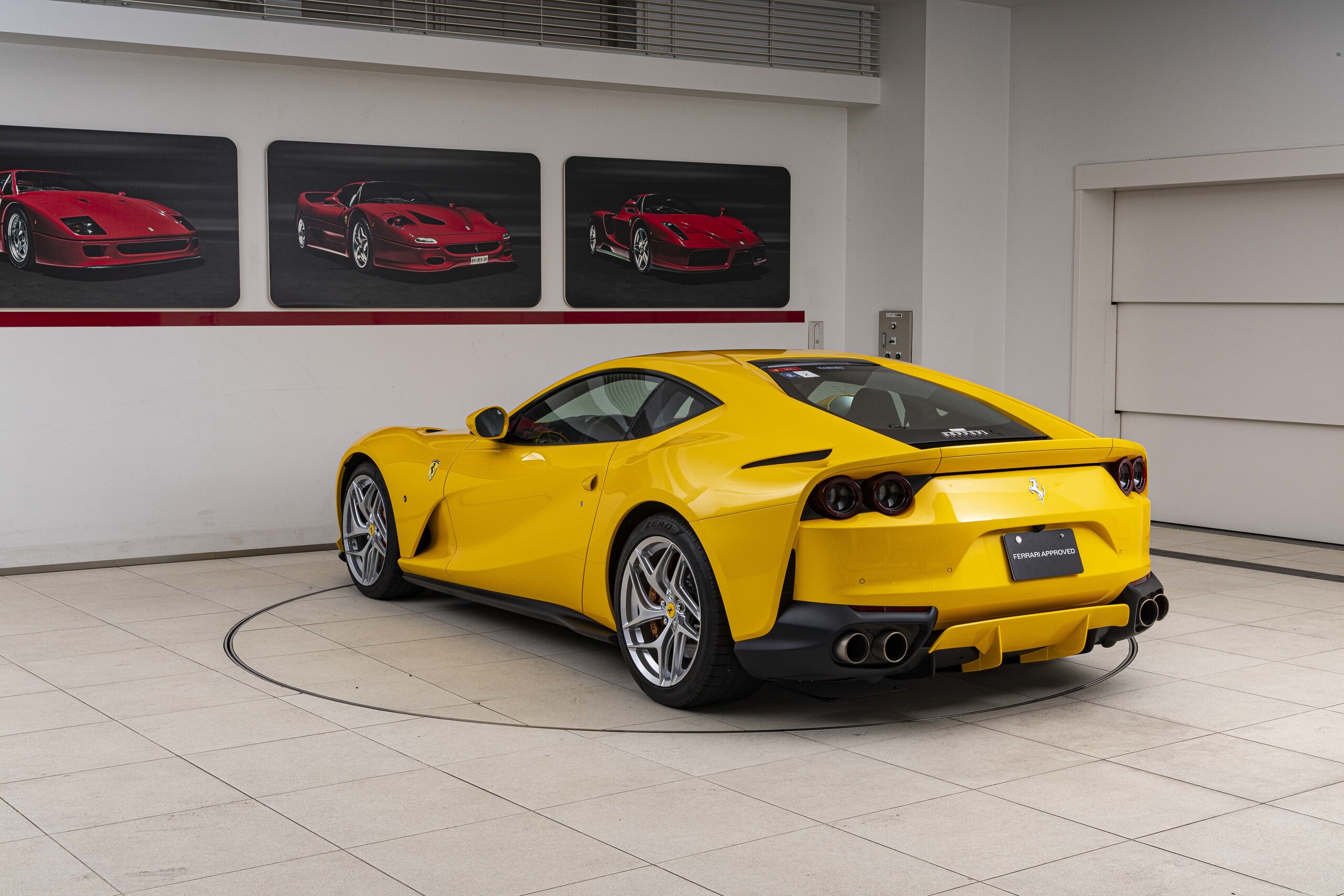 2020 Ferrari 812GTS — Photo 7 / 23