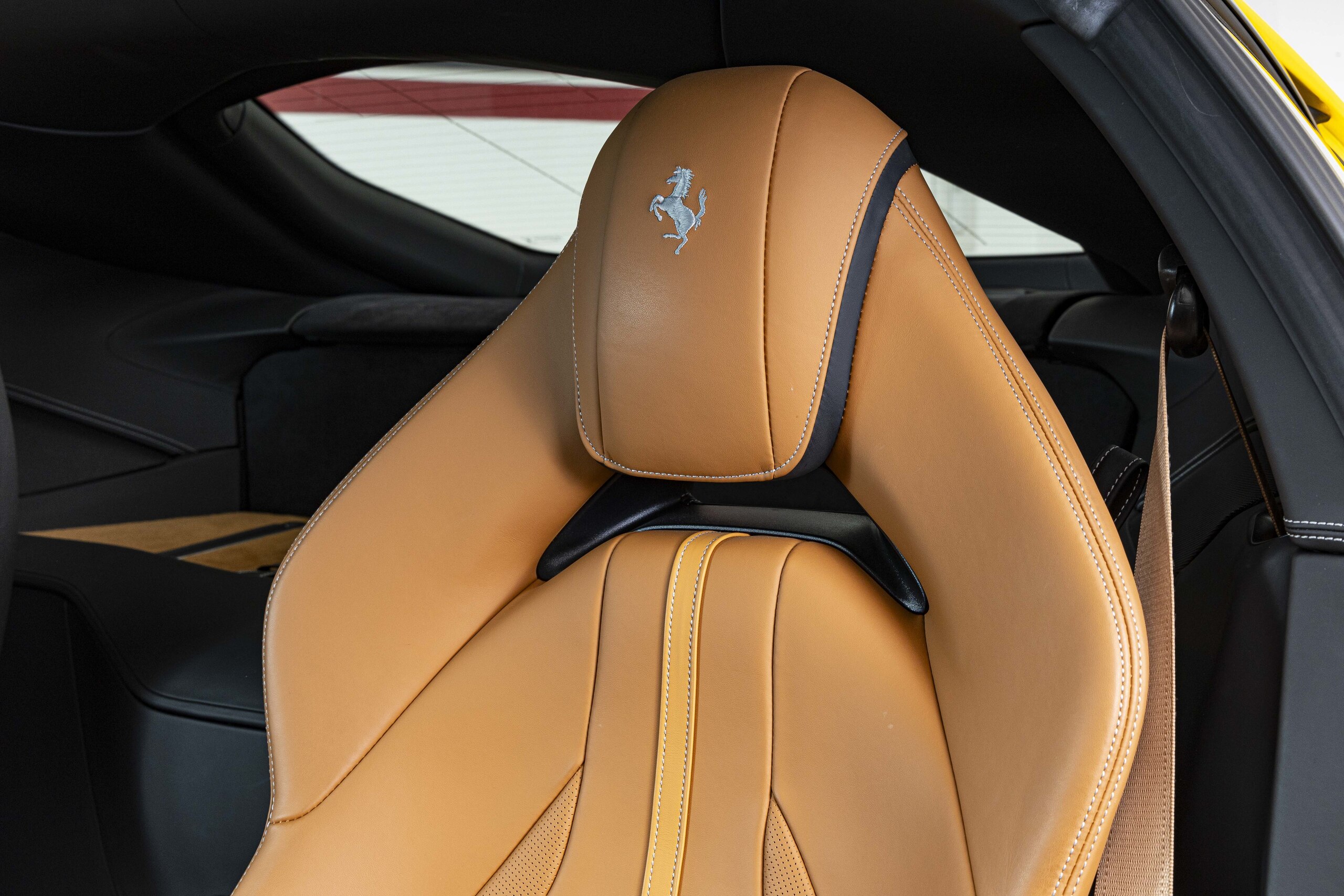 2020 Ferrari 812GTS — Photo 13 / 23