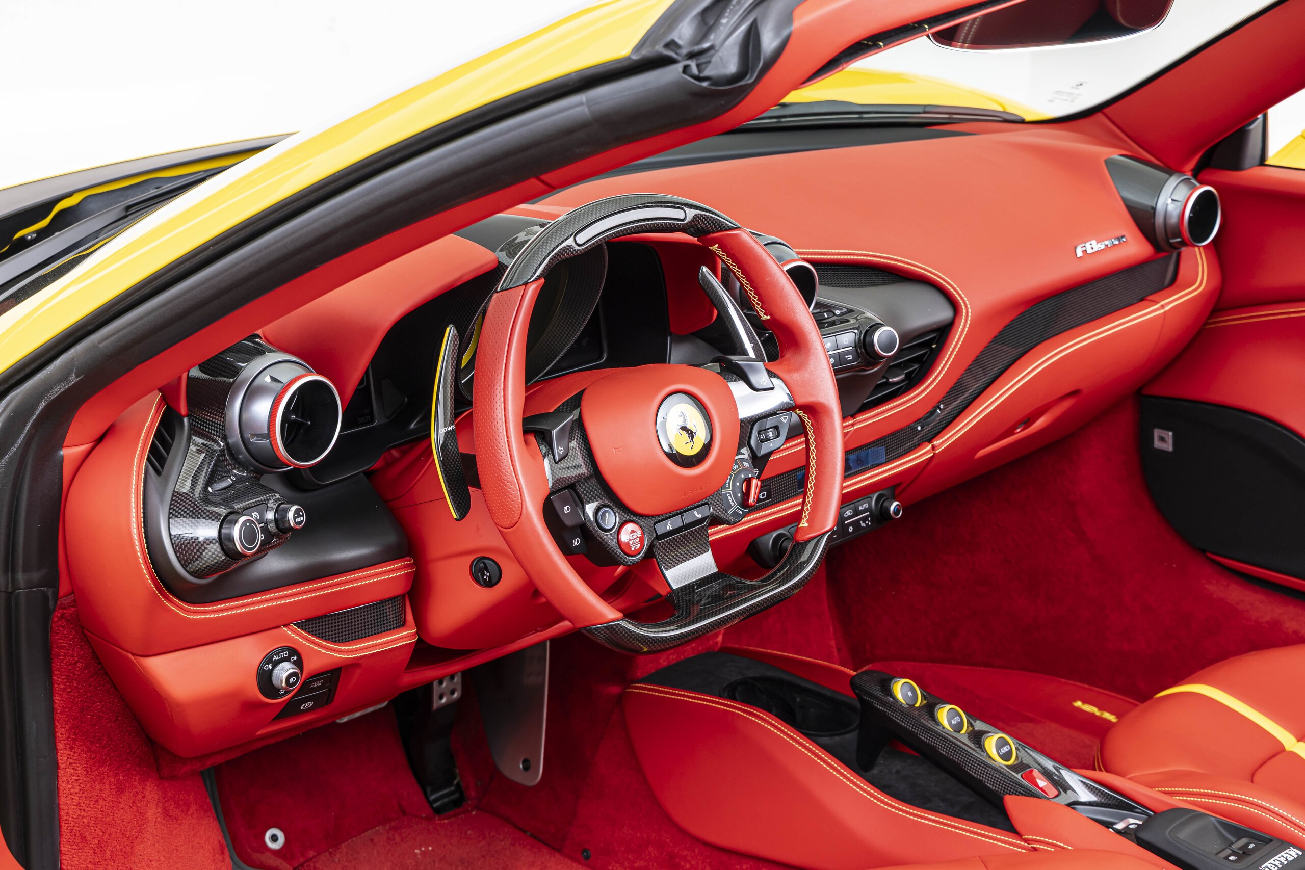 2020 Ferrari F8 Spider — Photo 15 / 32