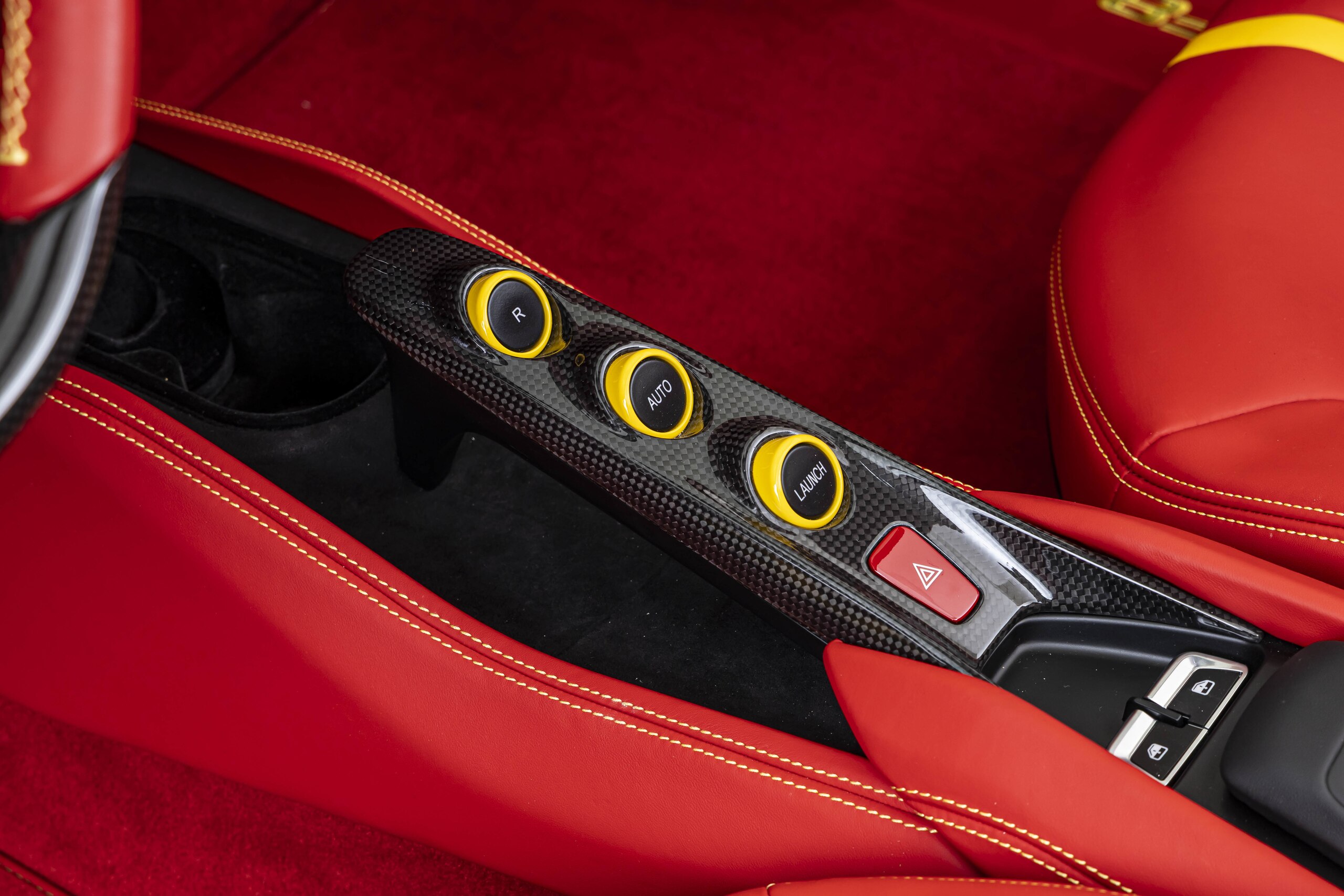 2020 Ferrari F8 Spider — Photo 17 / 32