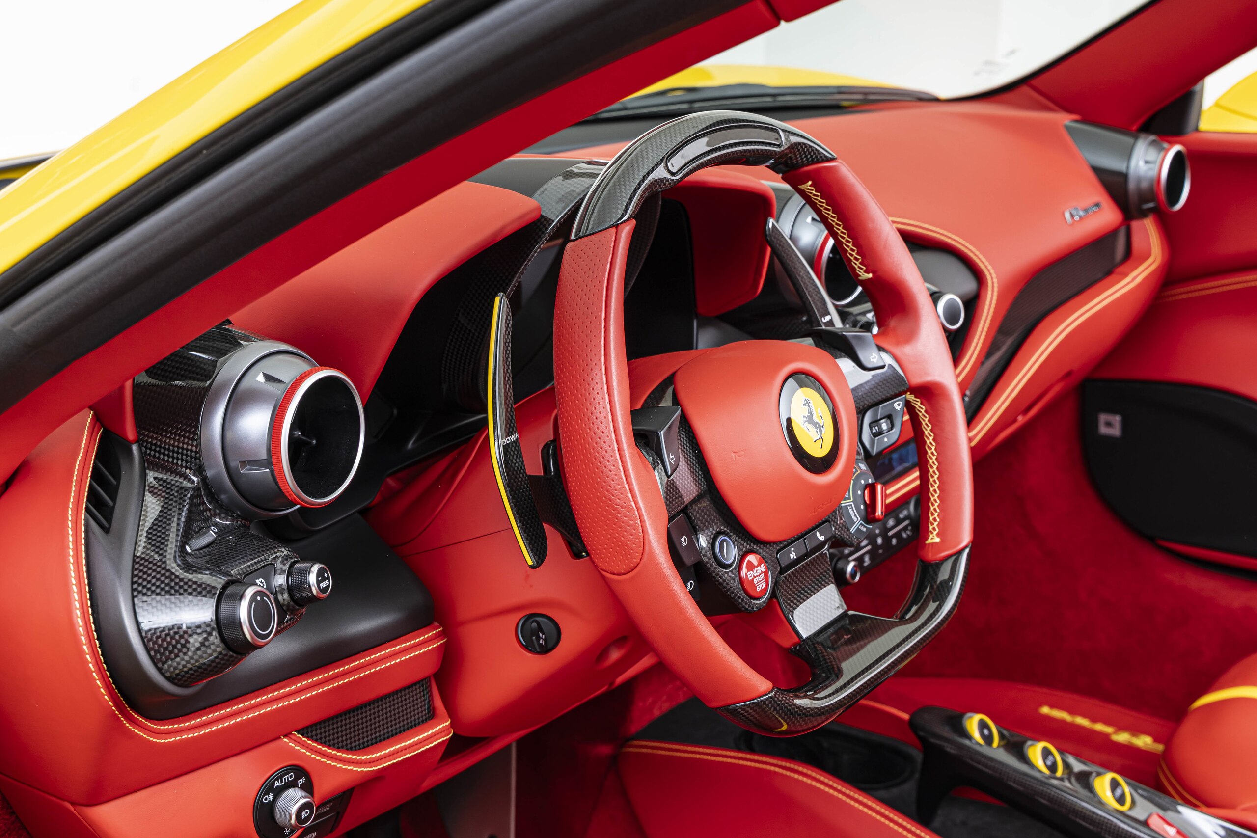 2020 Ferrari F8 Spider — Photo 18 / 32