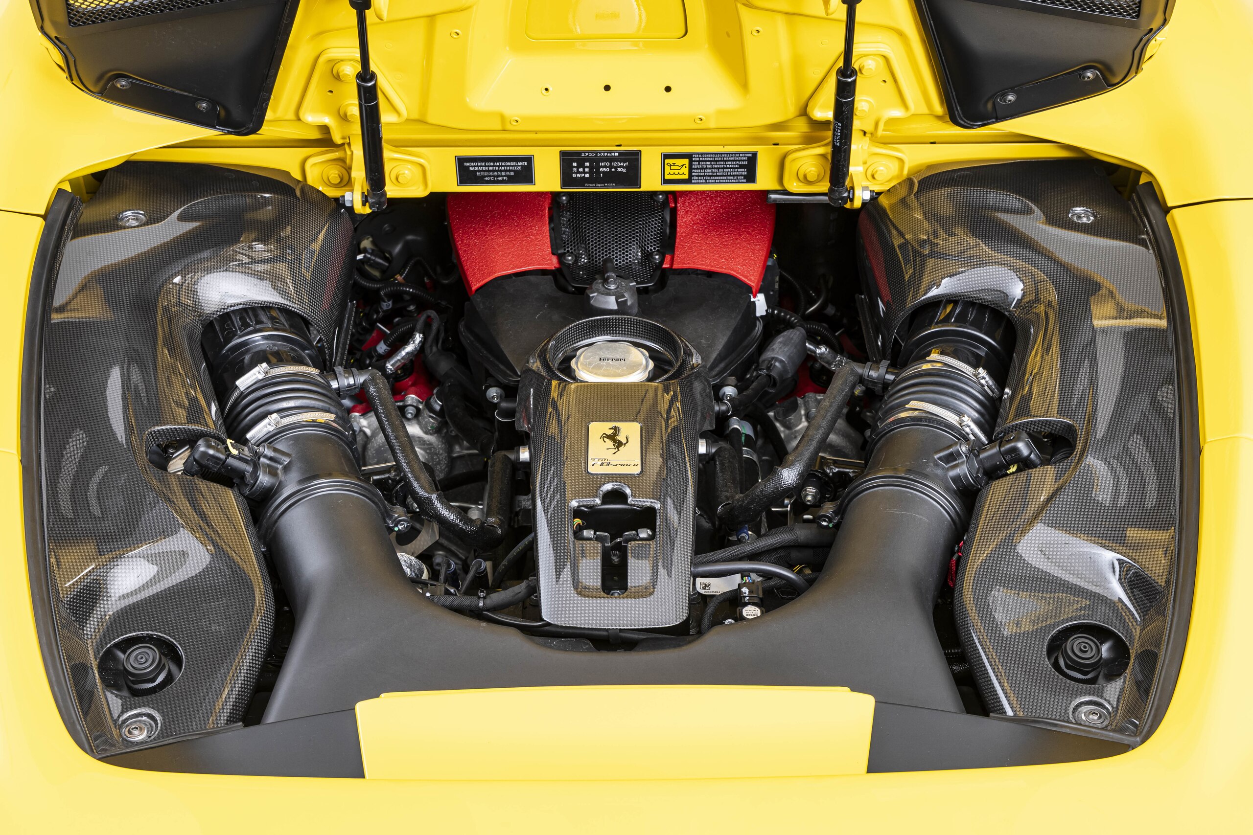 2020 Ferrari F8 Spider — Photo 30 / 32