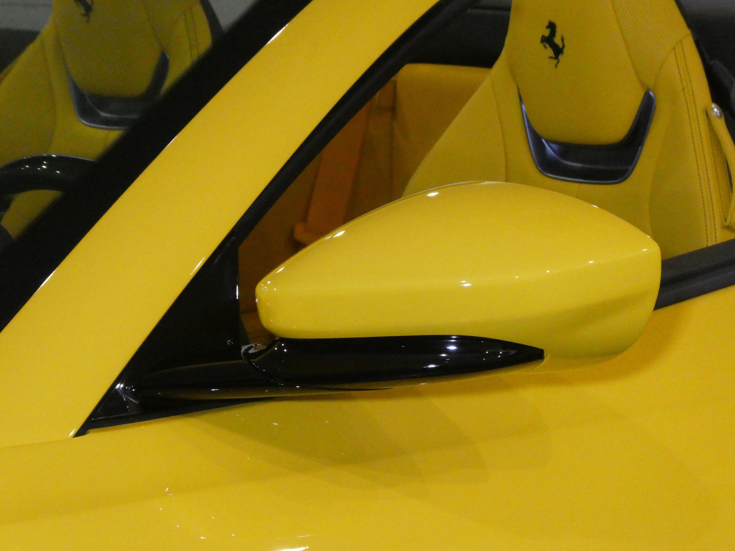 2020 Ferrari Portofino — Photo 14 / 80