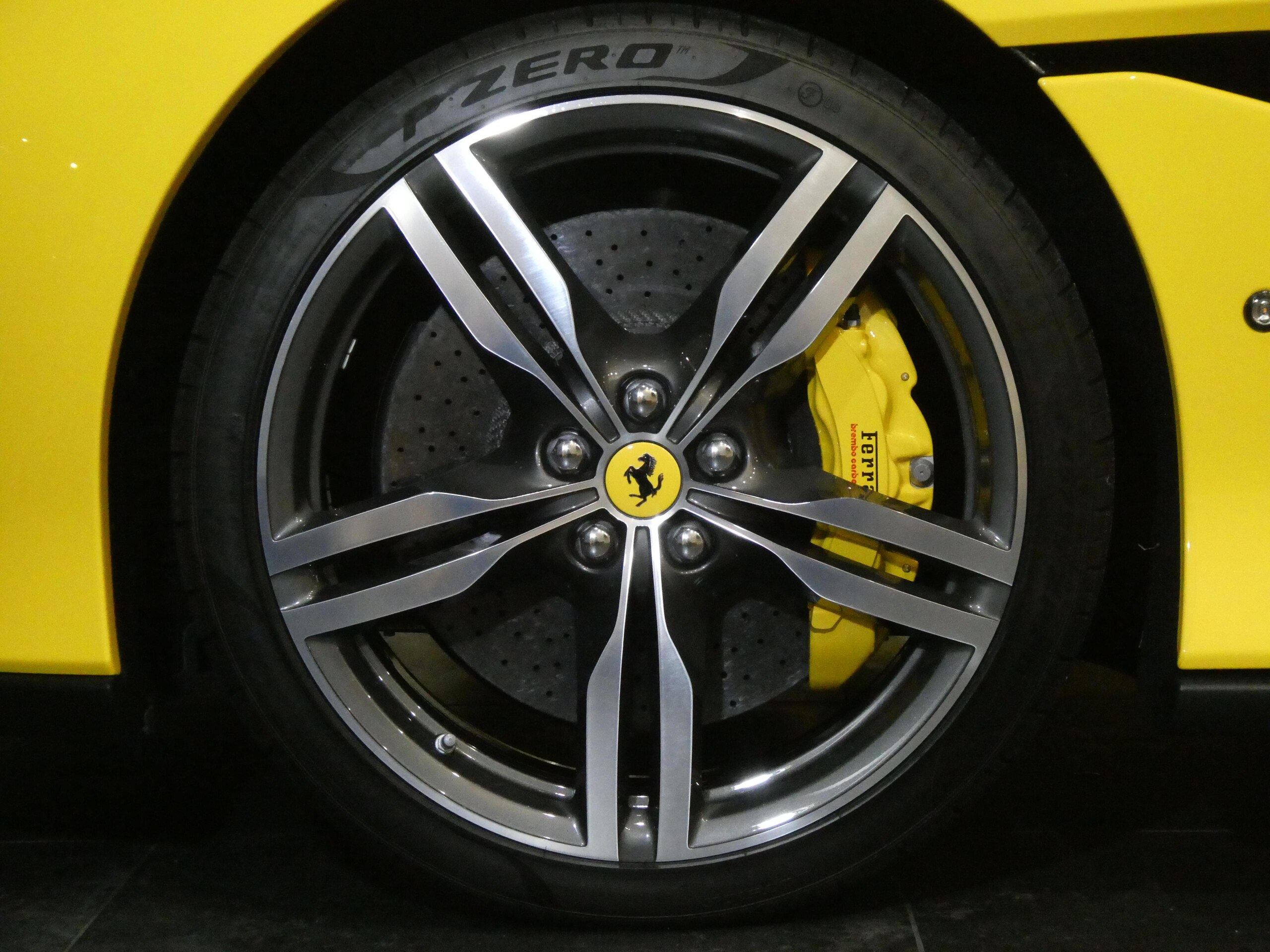 2020 Ferrari Portofino — Photo 28 / 80