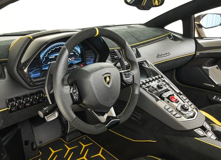 2020 Lamborghini Aventador SVJ Roadster — Photo 7 / 28