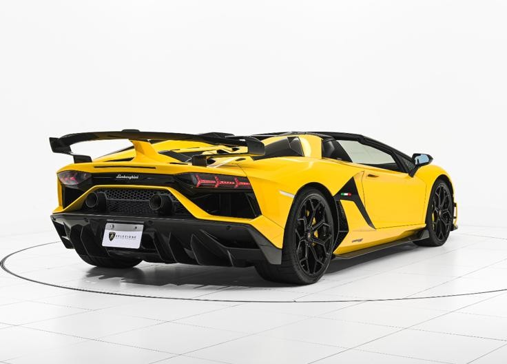 2020 Lamborghini Aventador SVJ Roadster — Photo 11 / 28