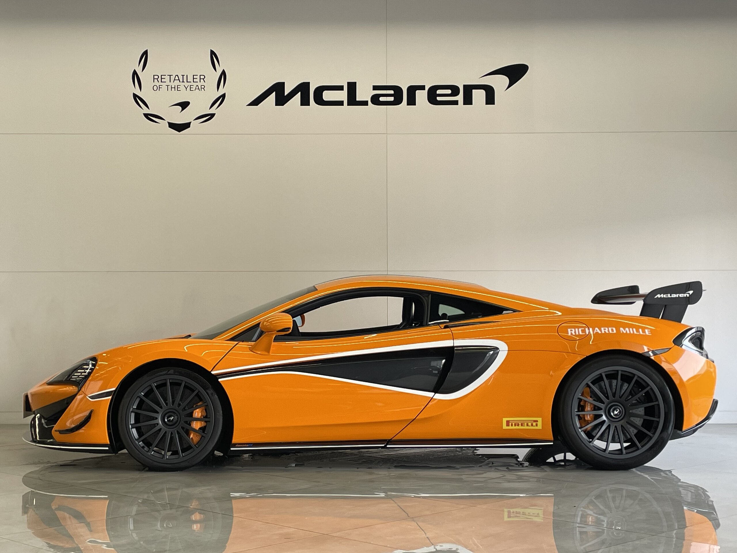 2020 McLaren 620R — Photo 6 / 22