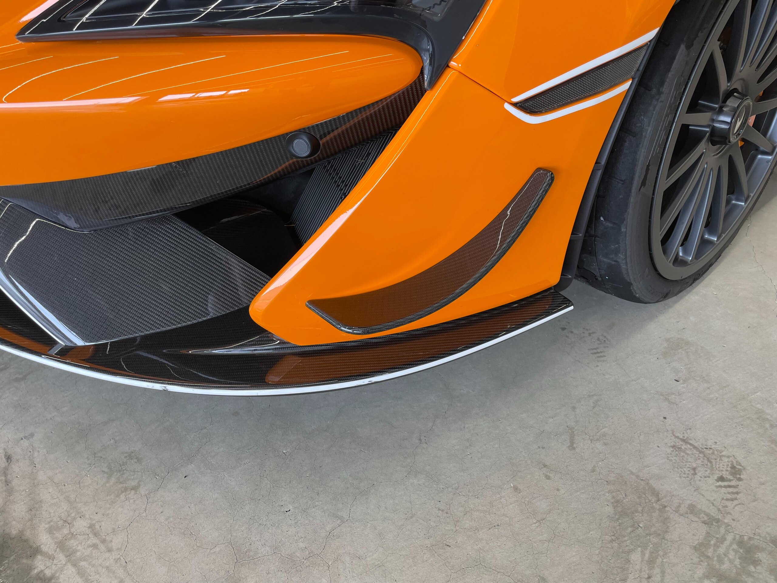 2020 McLaren 620R — Photo 10 / 22