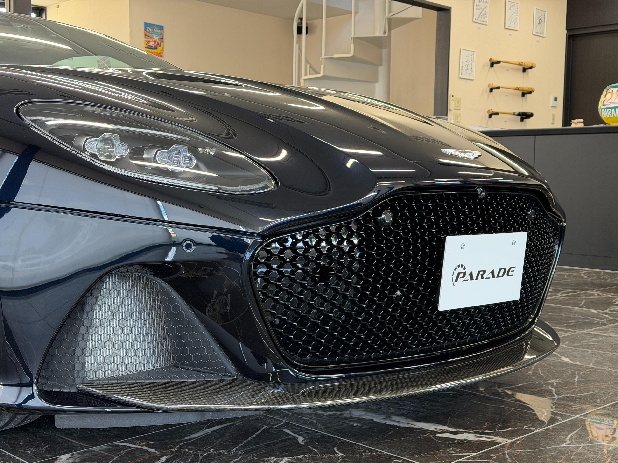 2021 Aston Martin DBS Superleggera Volante — Photo 11 / 44