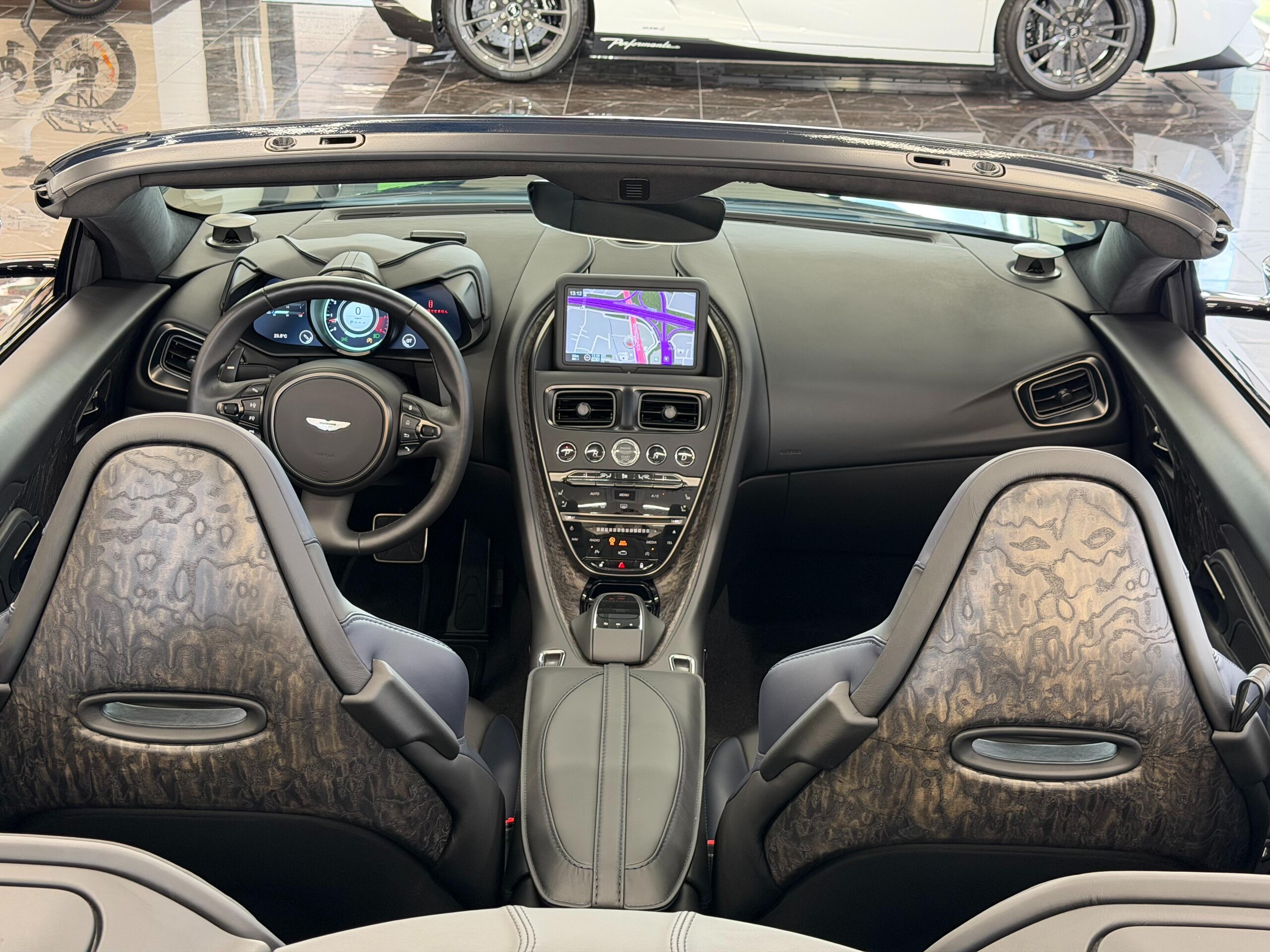 2021 Aston Martin DBS Superleggera Volante — Photo 43 / 44
