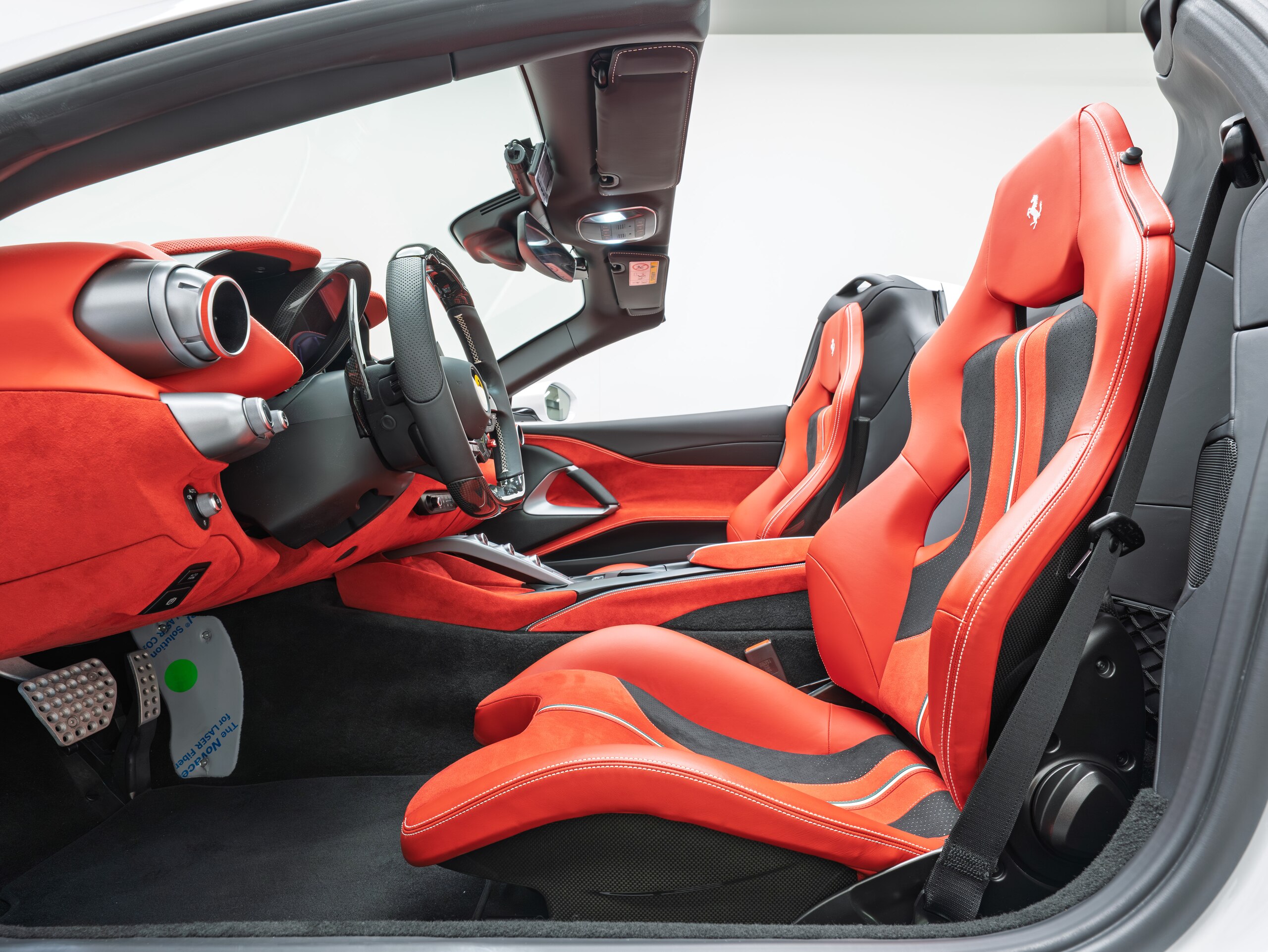 2021 Ferrari 812GTS — Photo 7 / 27