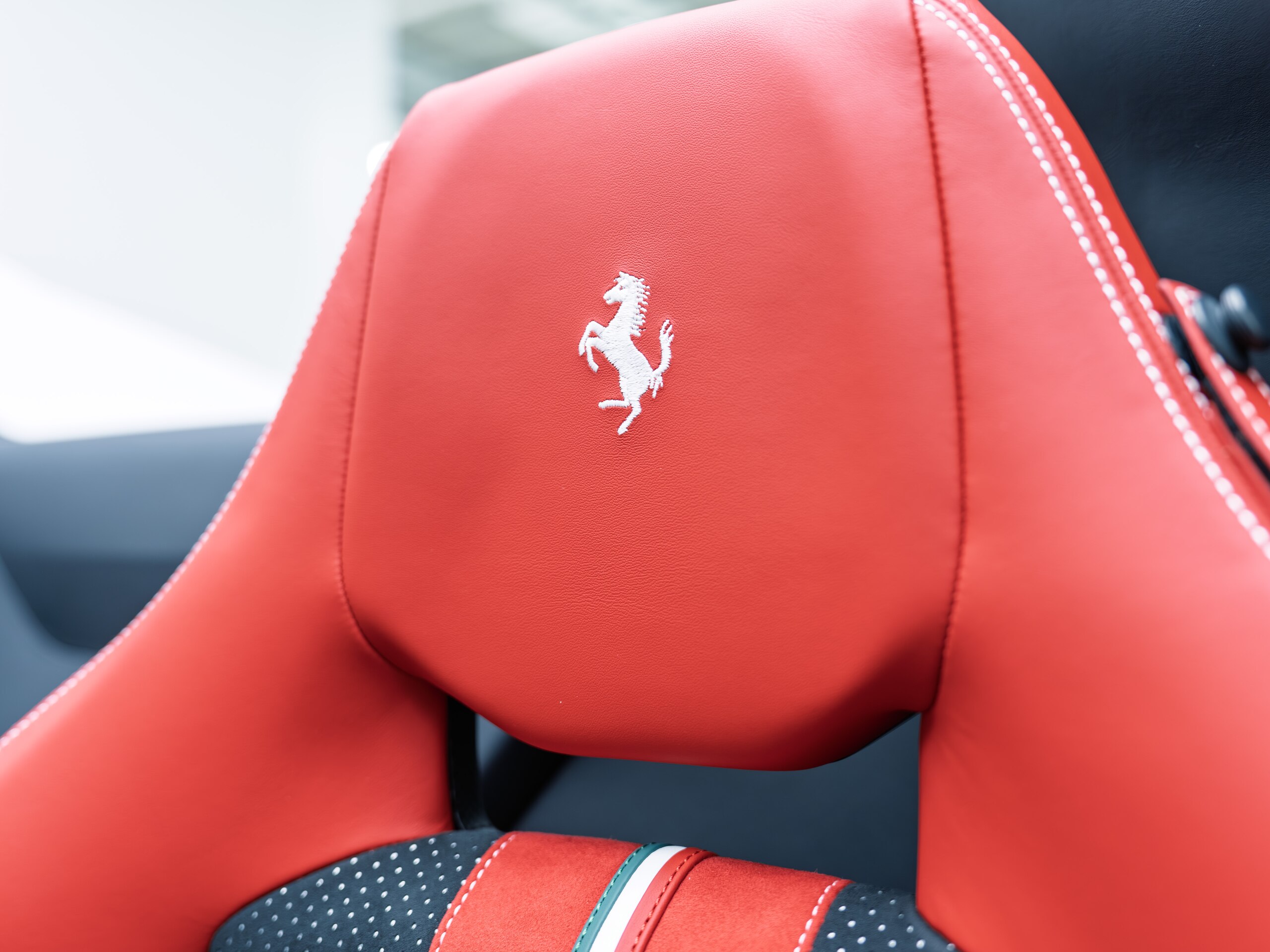 2021 Ferrari 812GTS — Photo 13 / 27