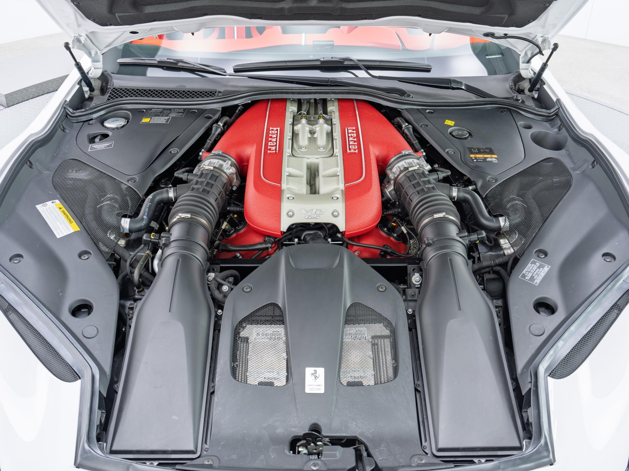 2021 Ferrari 812GTS — Photo 21 / 27