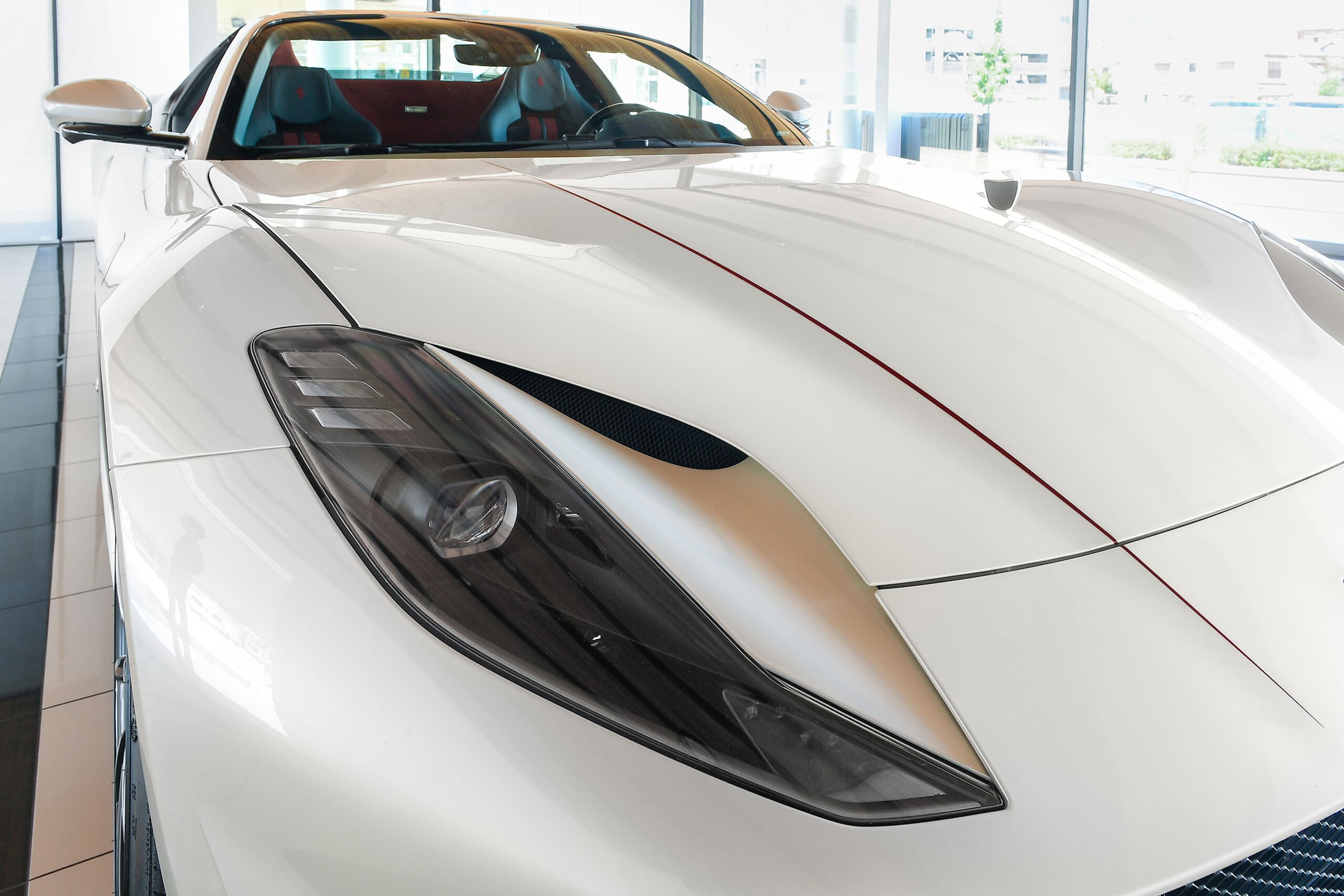 2021 Ferrari 812GTS — Photo 12 / 16