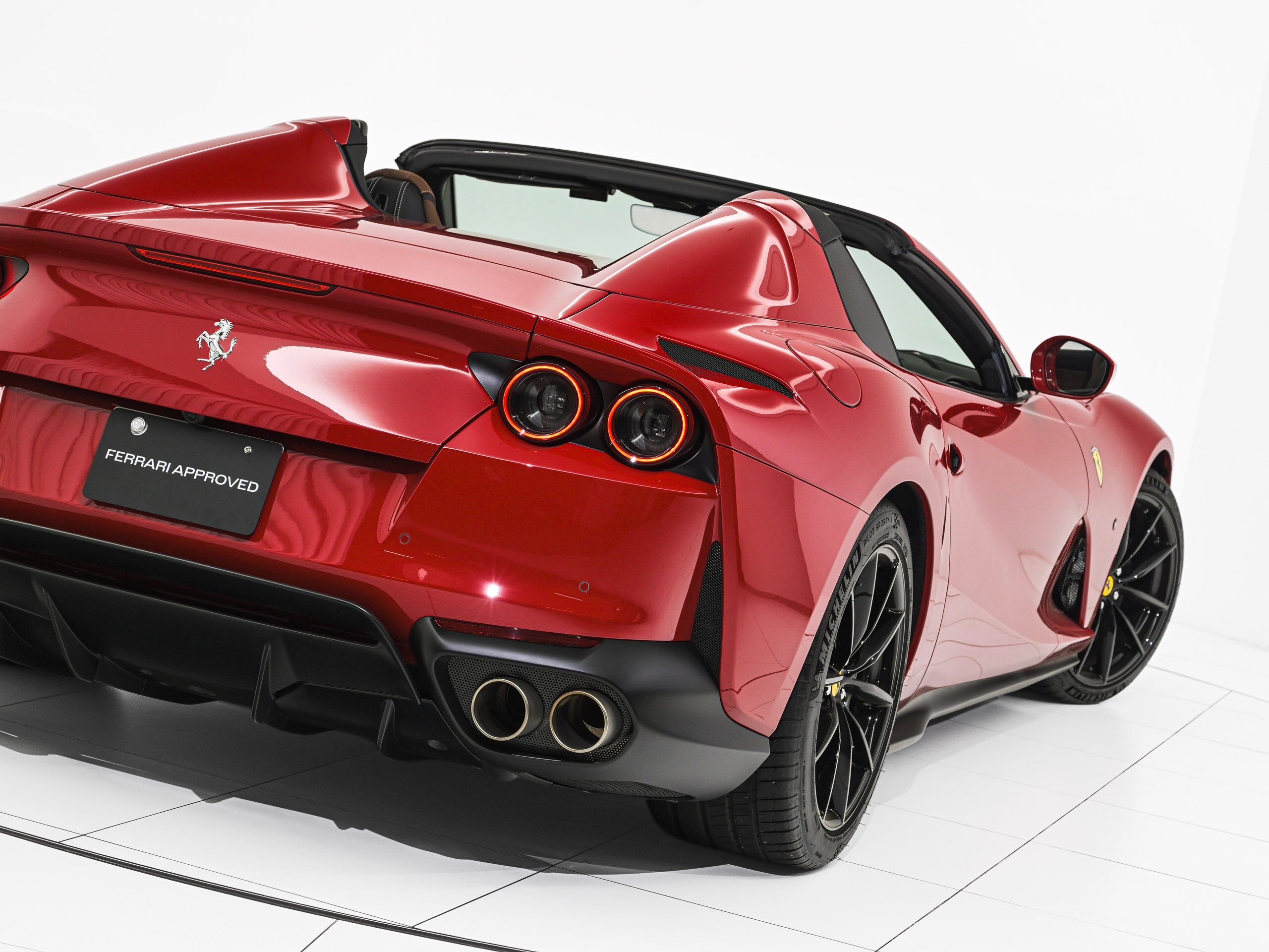 2021 Ferrari 812GTS — Photo 6 / 29