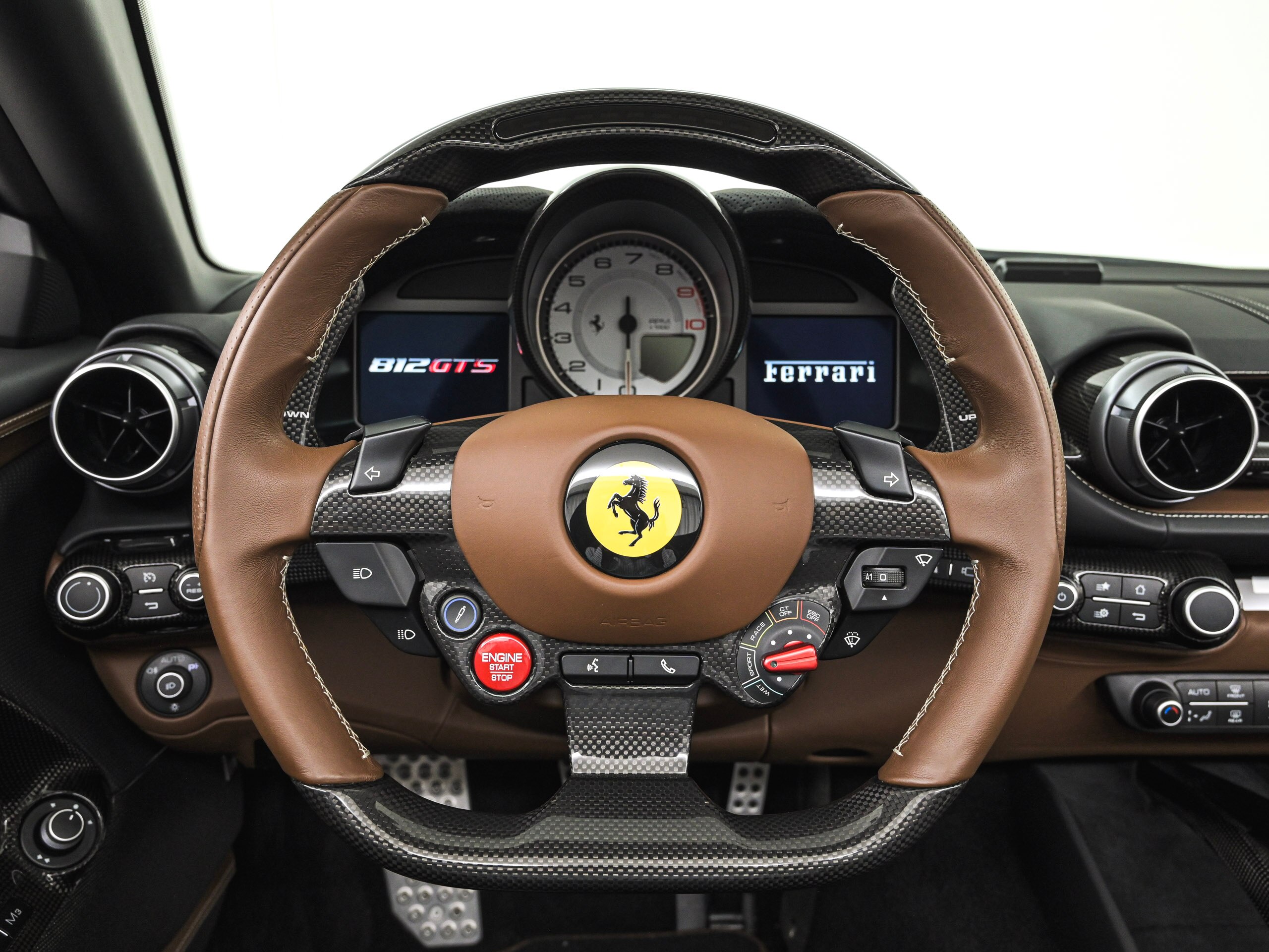 2021 Ferrari 812GTS — Photo 8 / 29