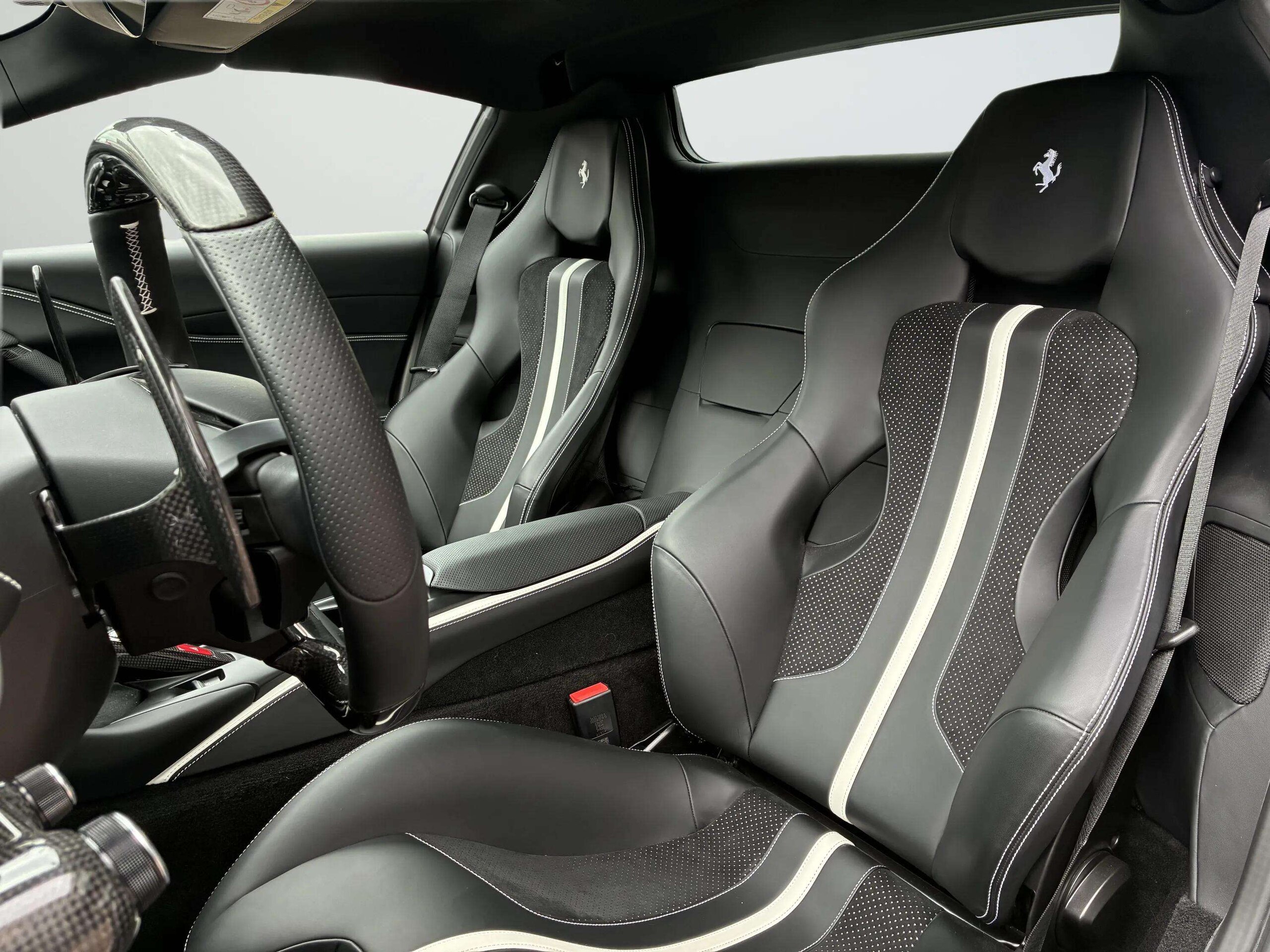 2021 Ferrari 812GTS — Photo 10 / 21