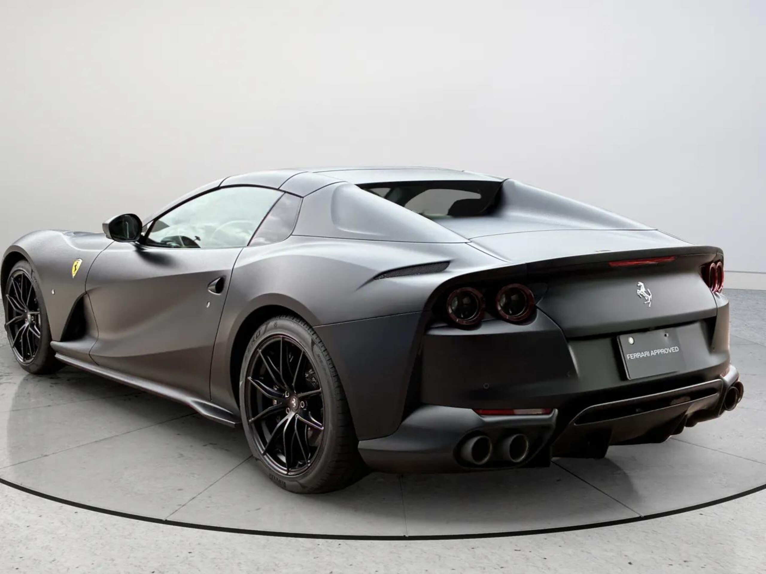 2021 Ferrari 812GTS — Photo 12 / 21