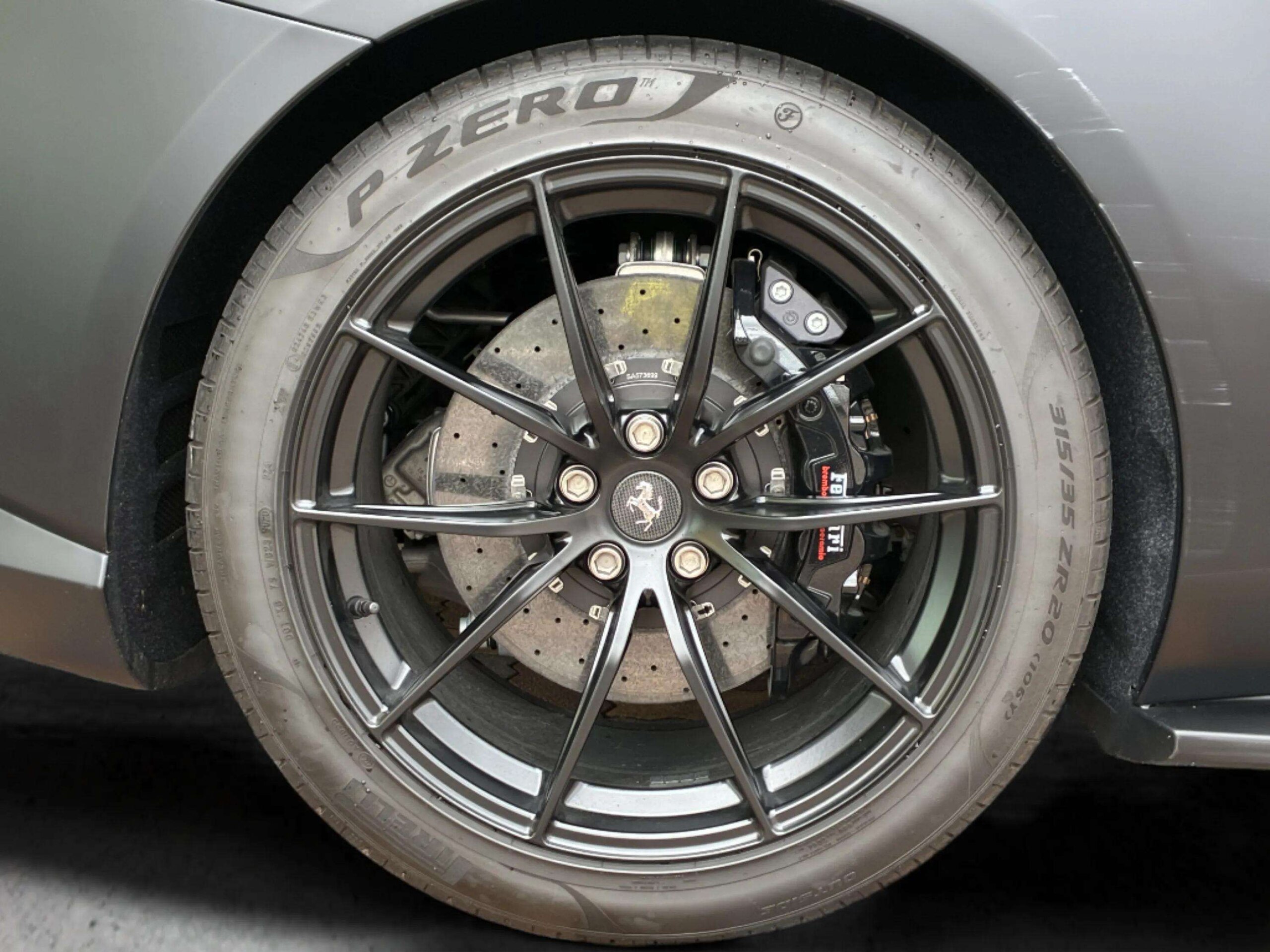 2021 Ferrari 812GTS — Photo 17 / 21