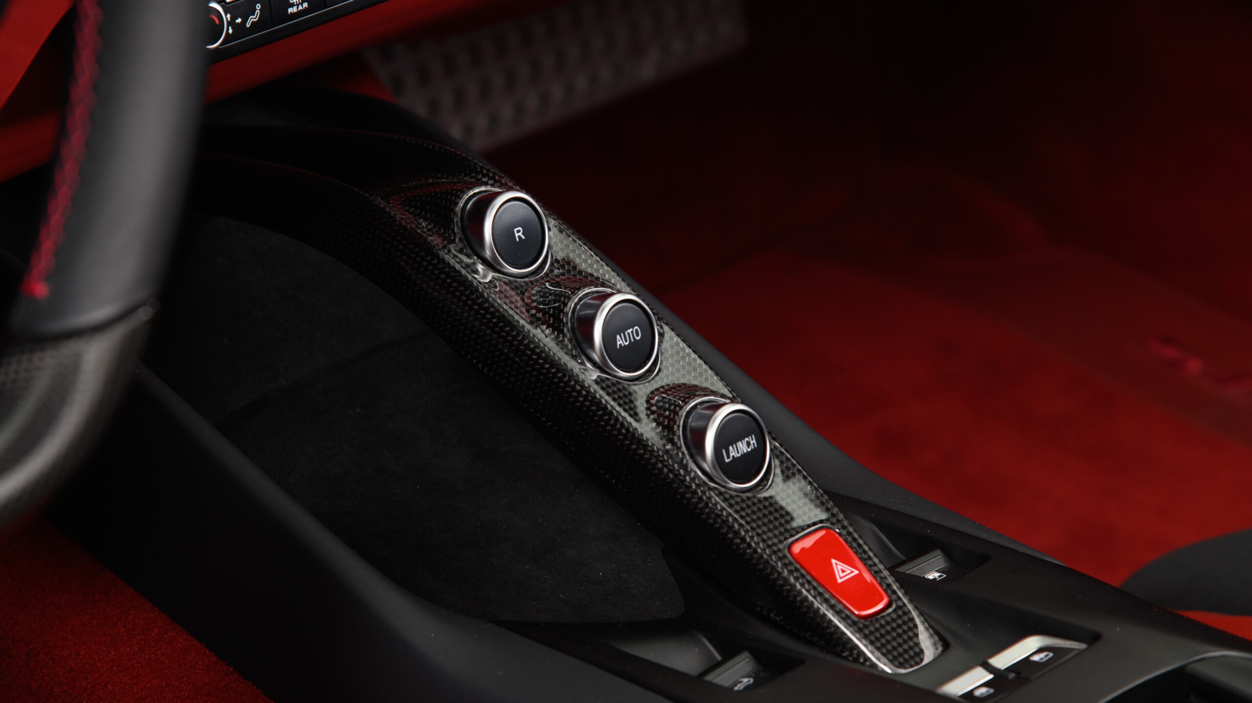2021 Ferrari 812GTS — Photo 10 / 32