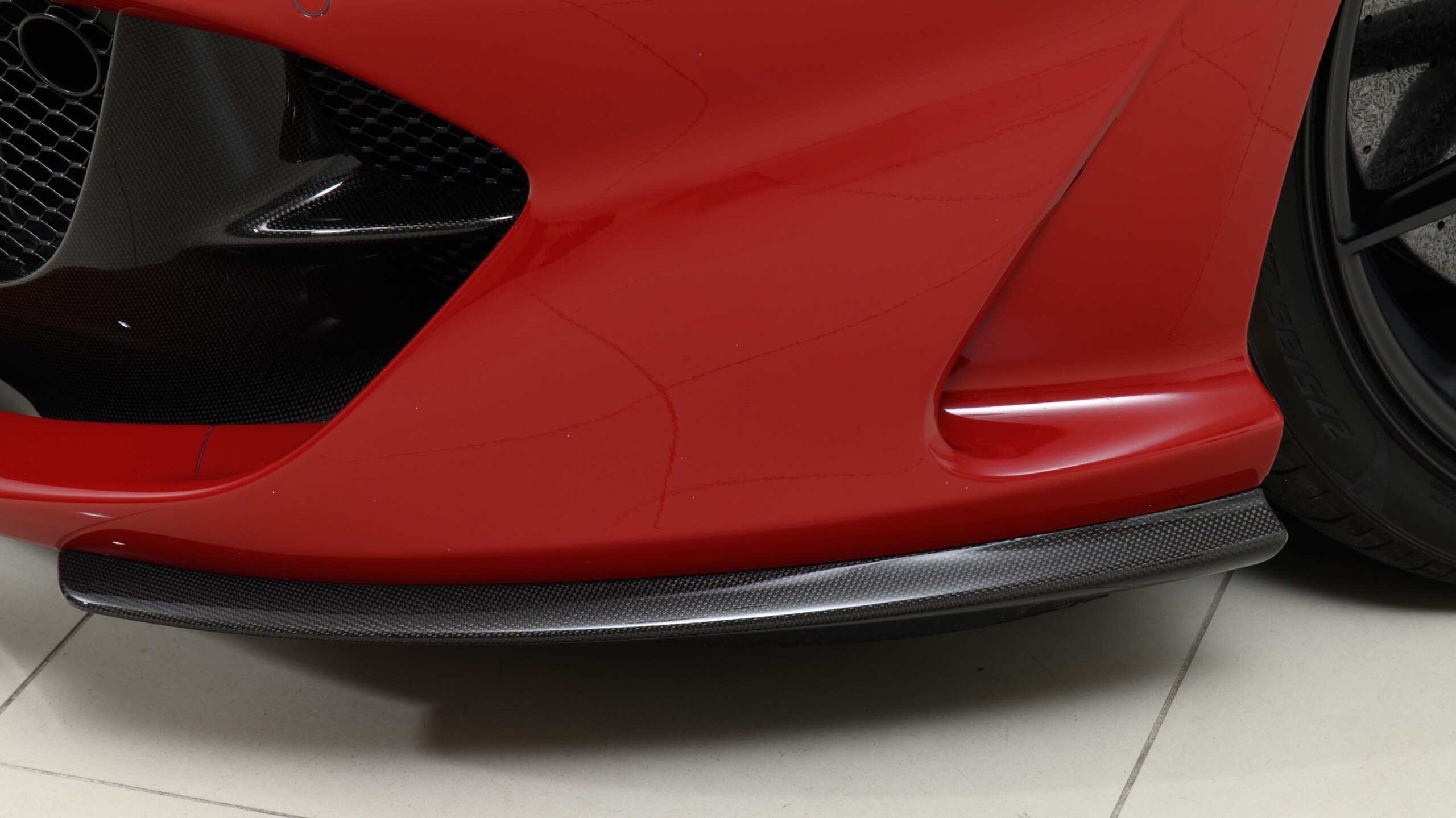 2021 Ferrari 812GTS — Photo 13 / 32