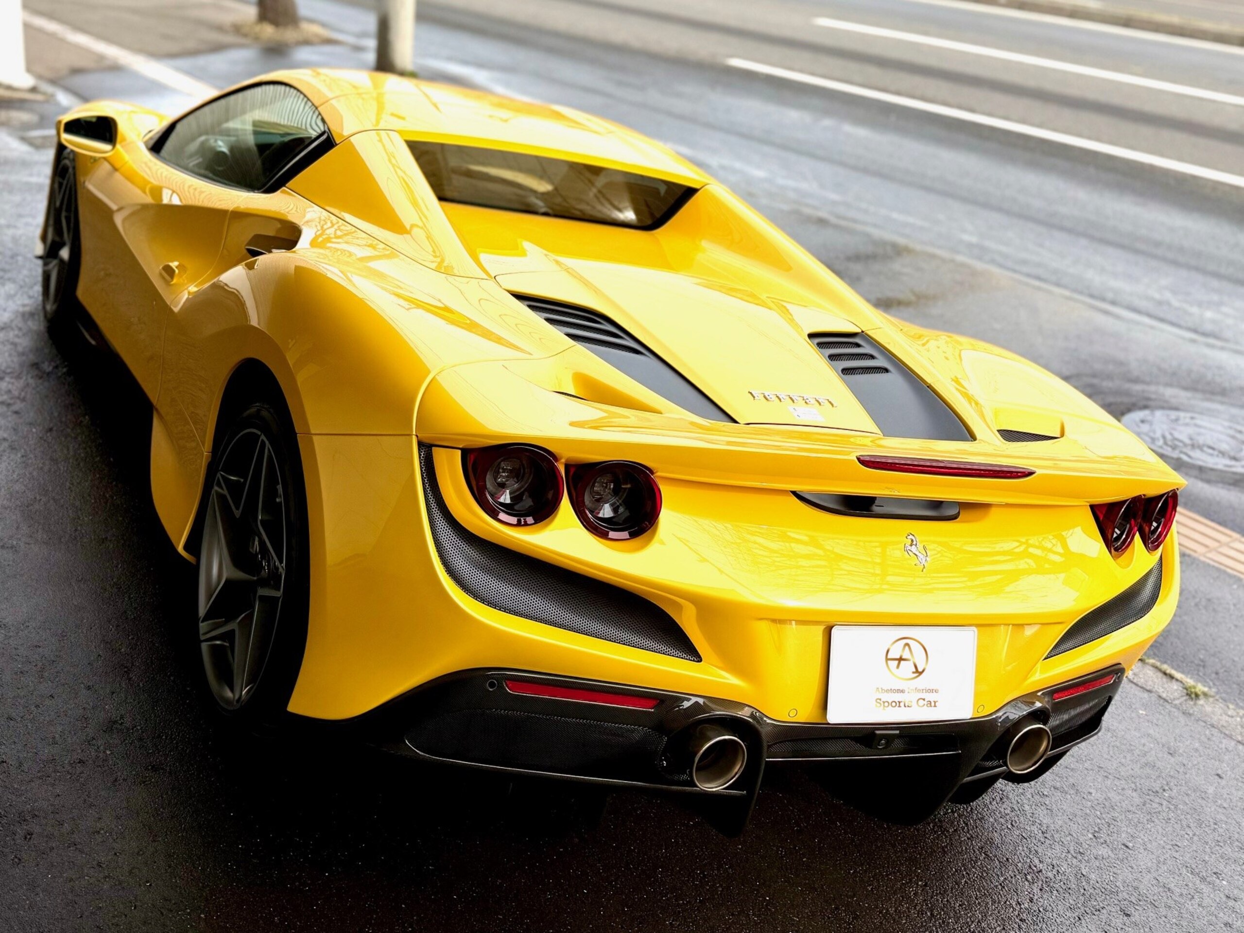 2021 Ferrari F8 Spider — Photo 18 / 36