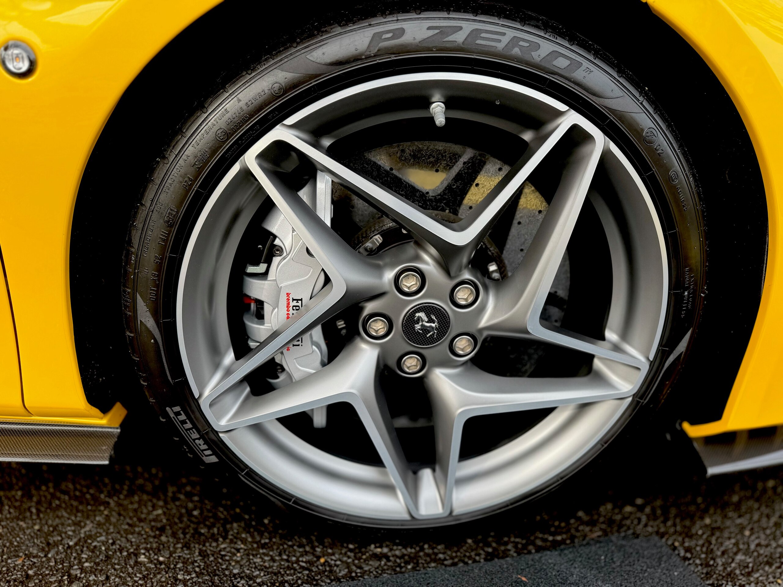 2021 Ferrari F8 Spider — Photo 27 / 36