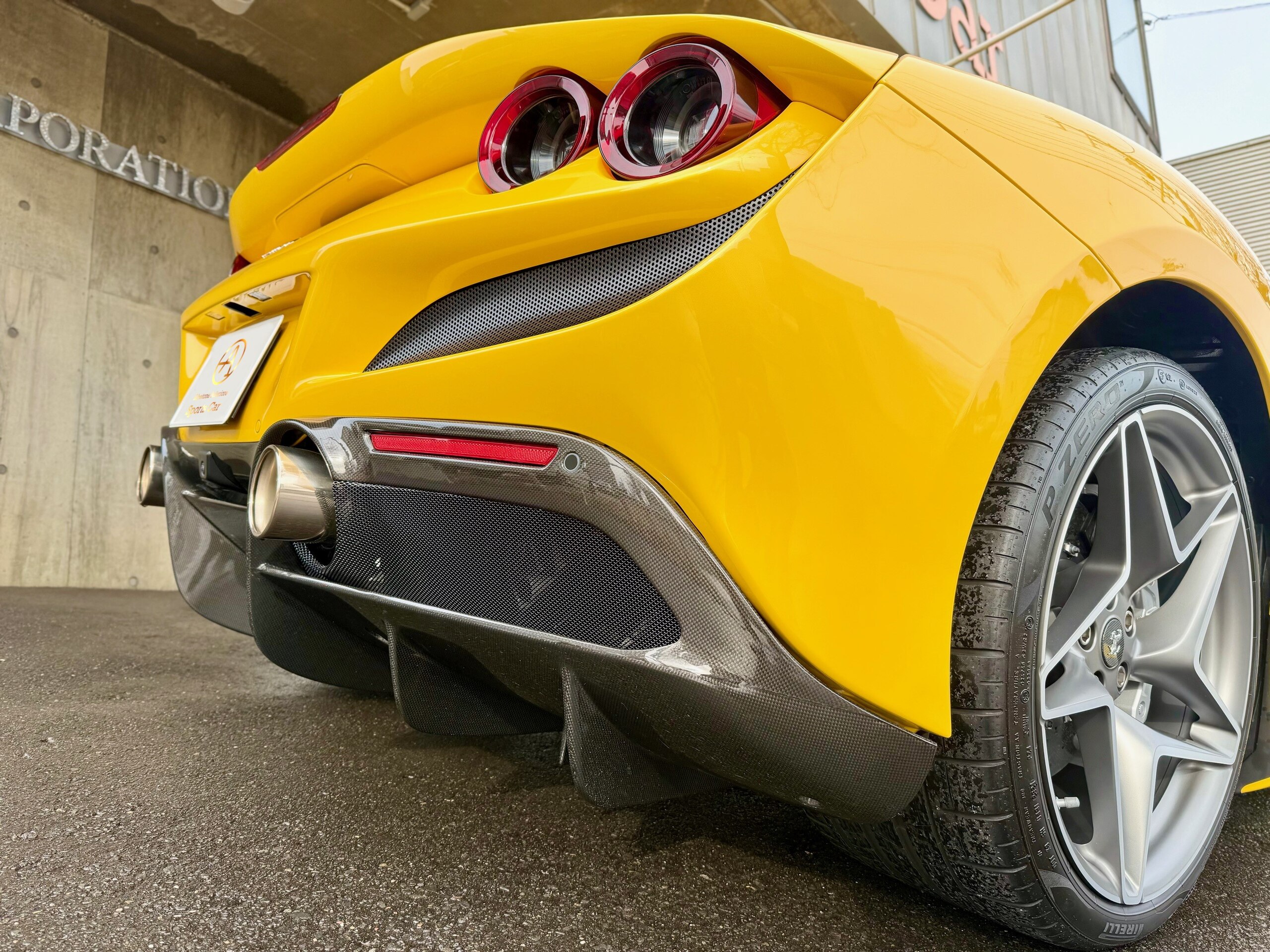 2021 Ferrari F8 Spider — Photo 29 / 36