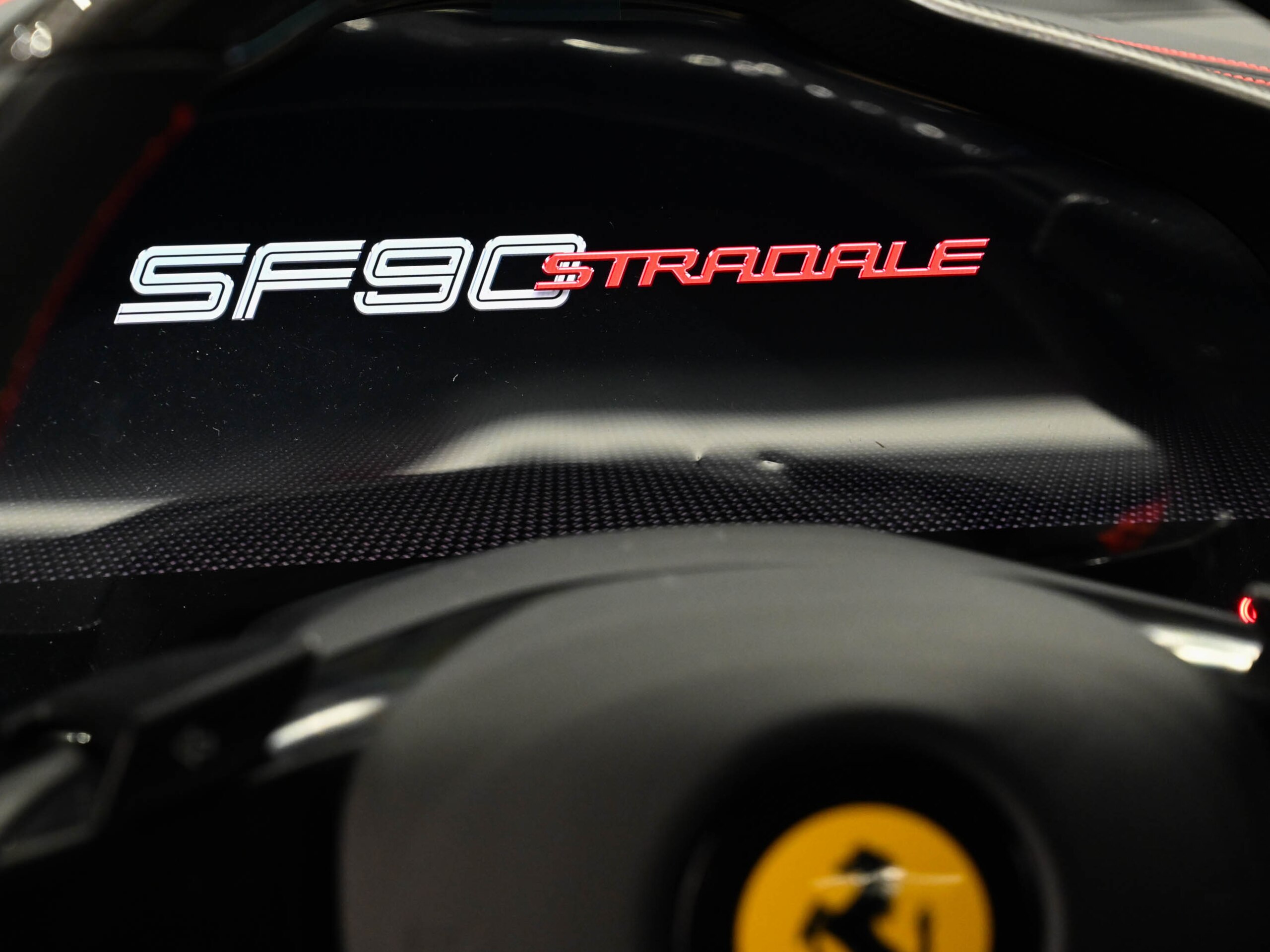 2021 Ferrari SF90 Stradale — Photo 15 / 20