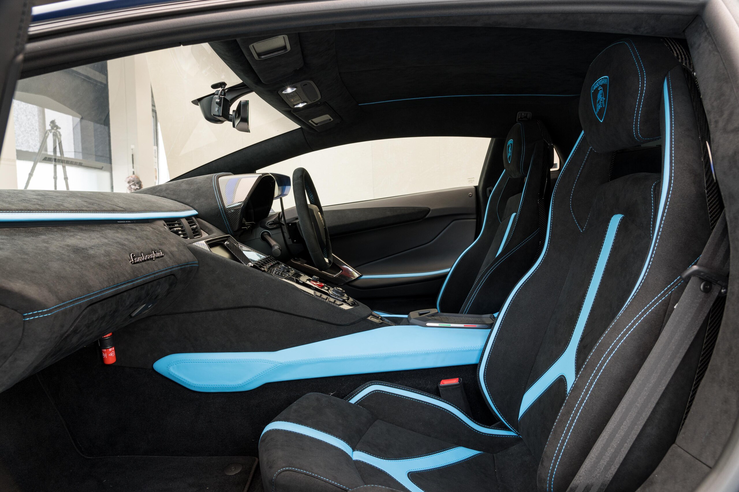 2021 Lamborghini Aventador S — Photo 20 / 30