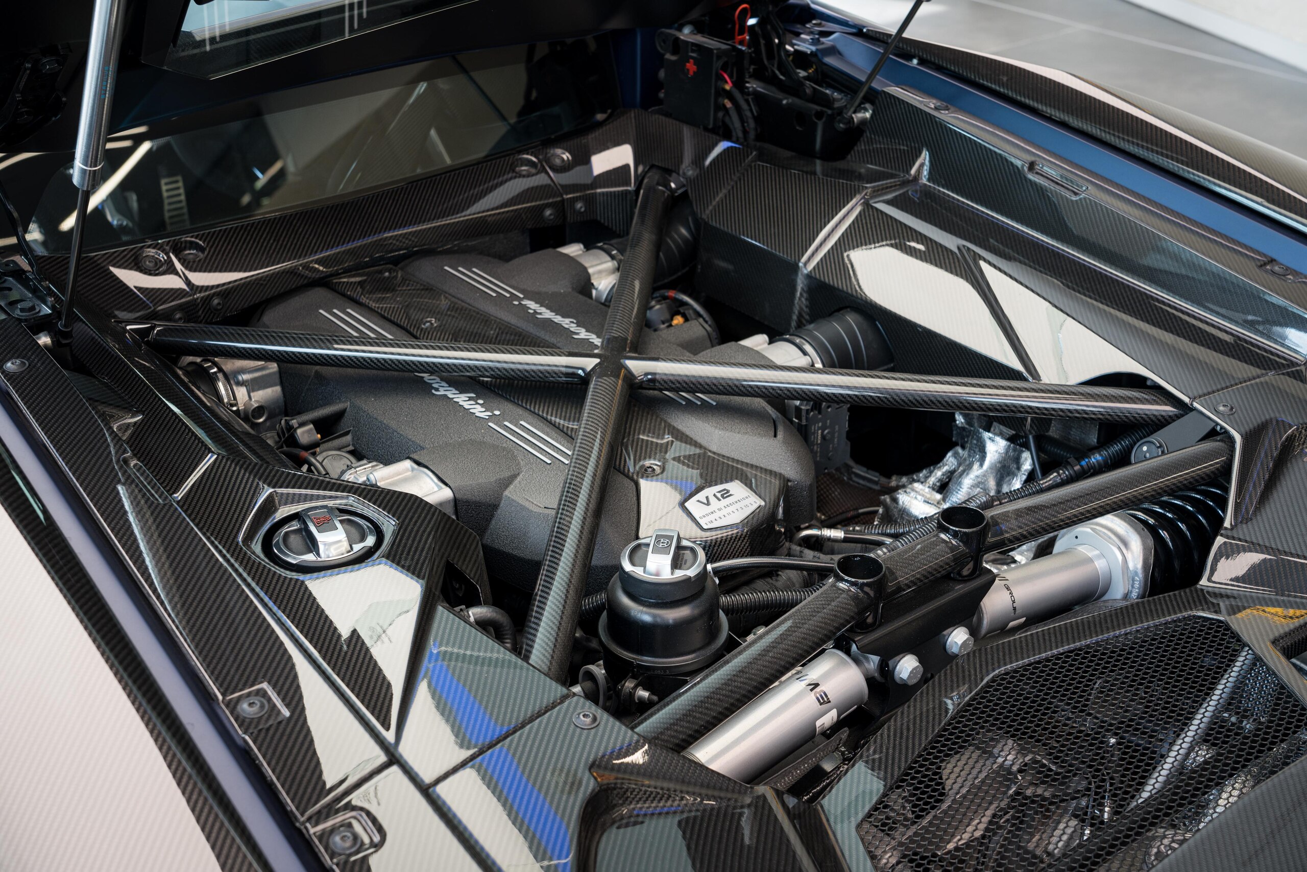 2021 Lamborghini Aventador S — Photo 28 / 30